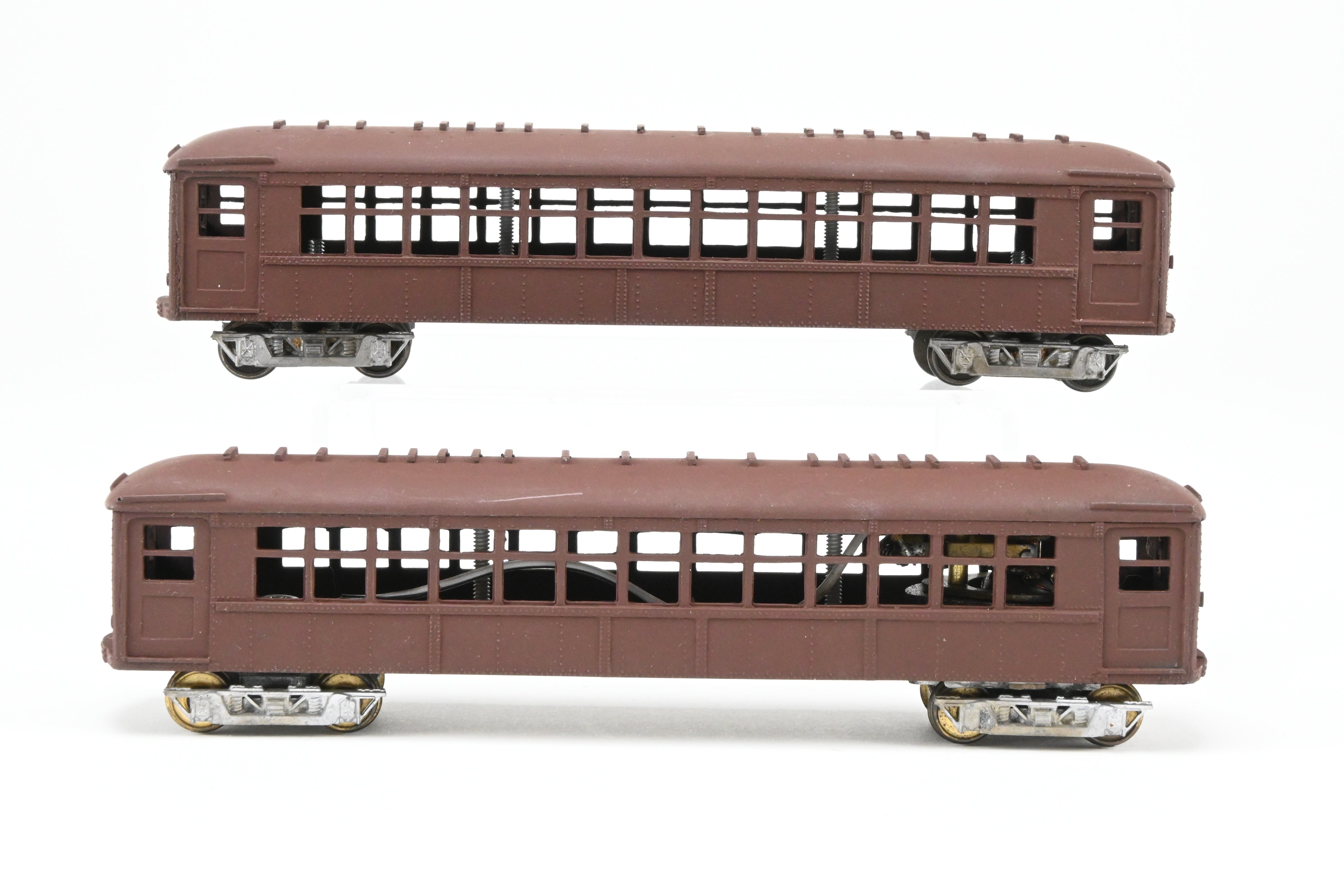HO Scale Die - Cast Model Train Set by MTS Imports Representing Chicago Transit Authority 4000 Series 2 - Car Set