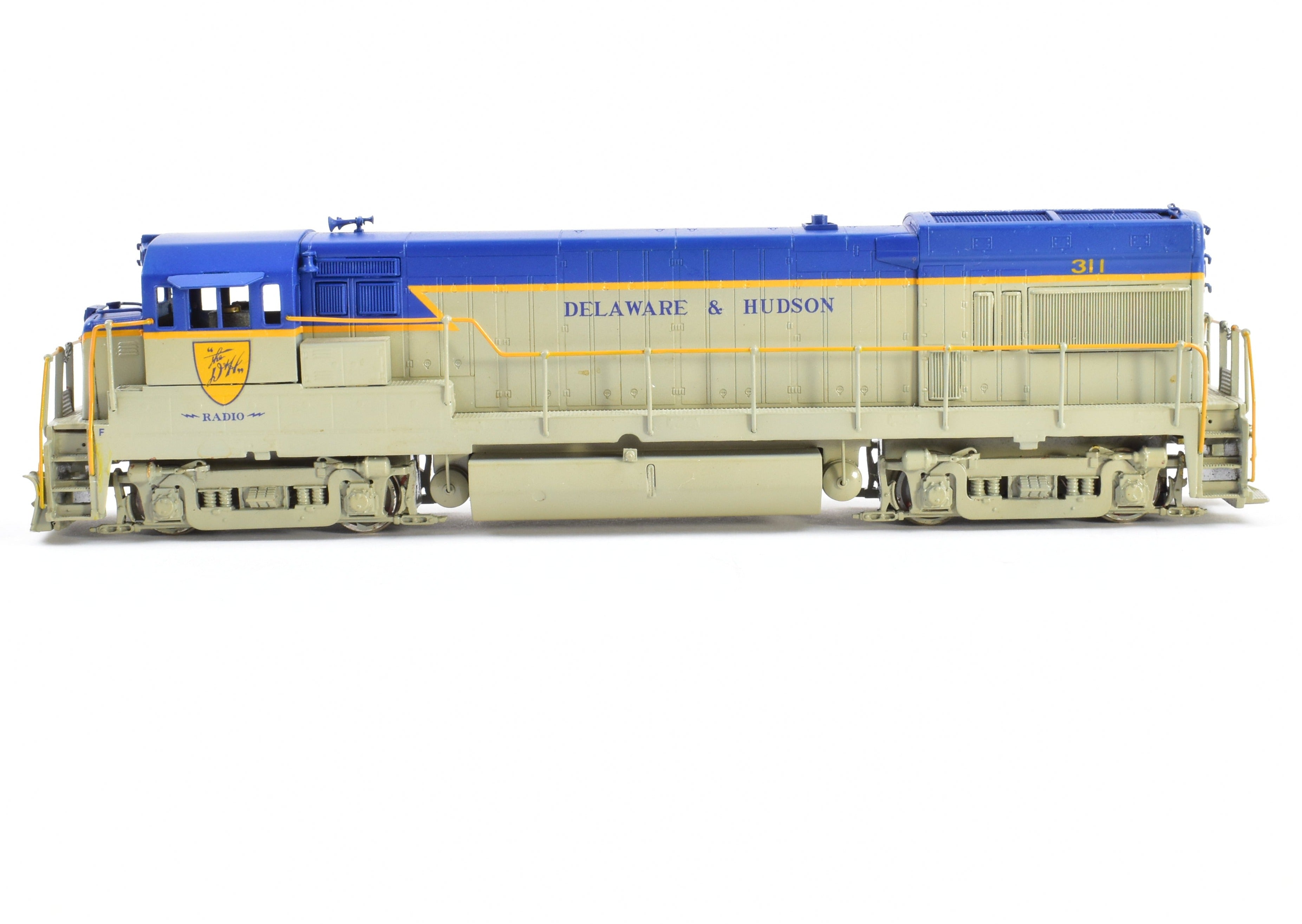 Custom Painted HO Brass Delaware & Hudson GE U-30B 3000 HP Road Switcher No. 311