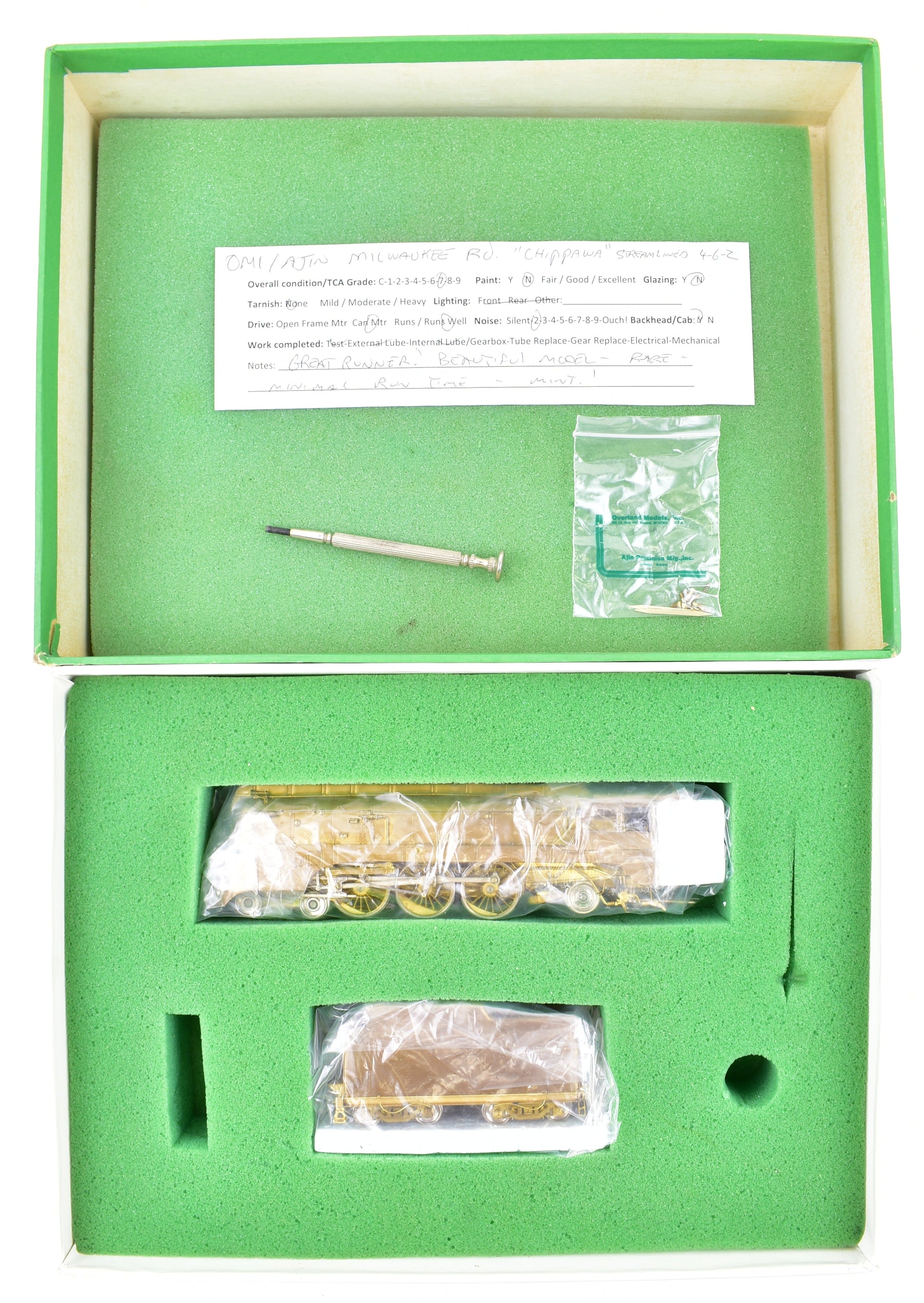 HO Scale Brass Model Train - Overland Models, Inc. MILW - Milwaukee Road 4-6-2 Pacific #151 Streamlined Chippawa, a Collectible Railroad Locomotive Model