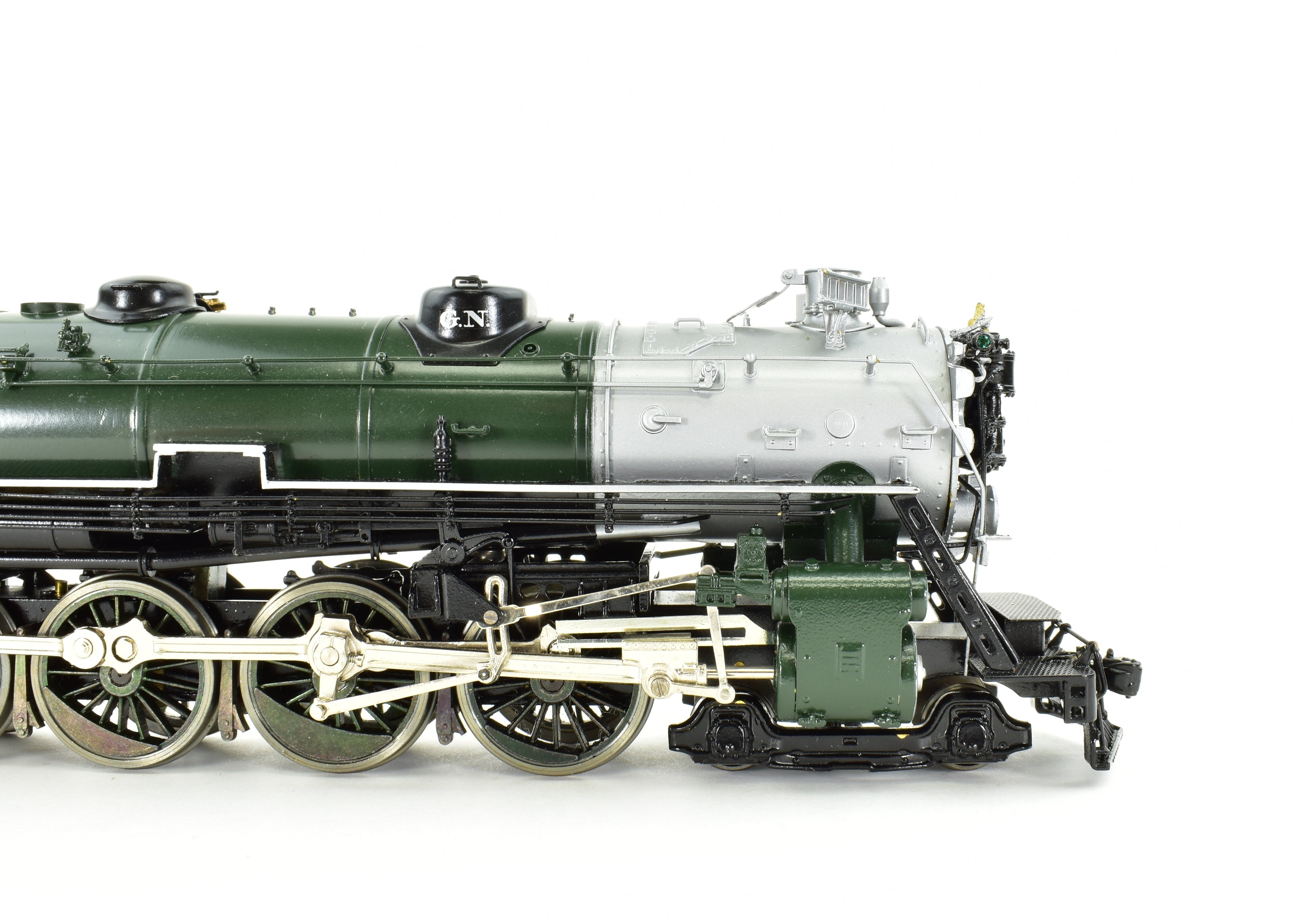 Rare 1987 HO Brass GN - Great Northern 4-8-4 Class S-2 Factory Painted Crown Model