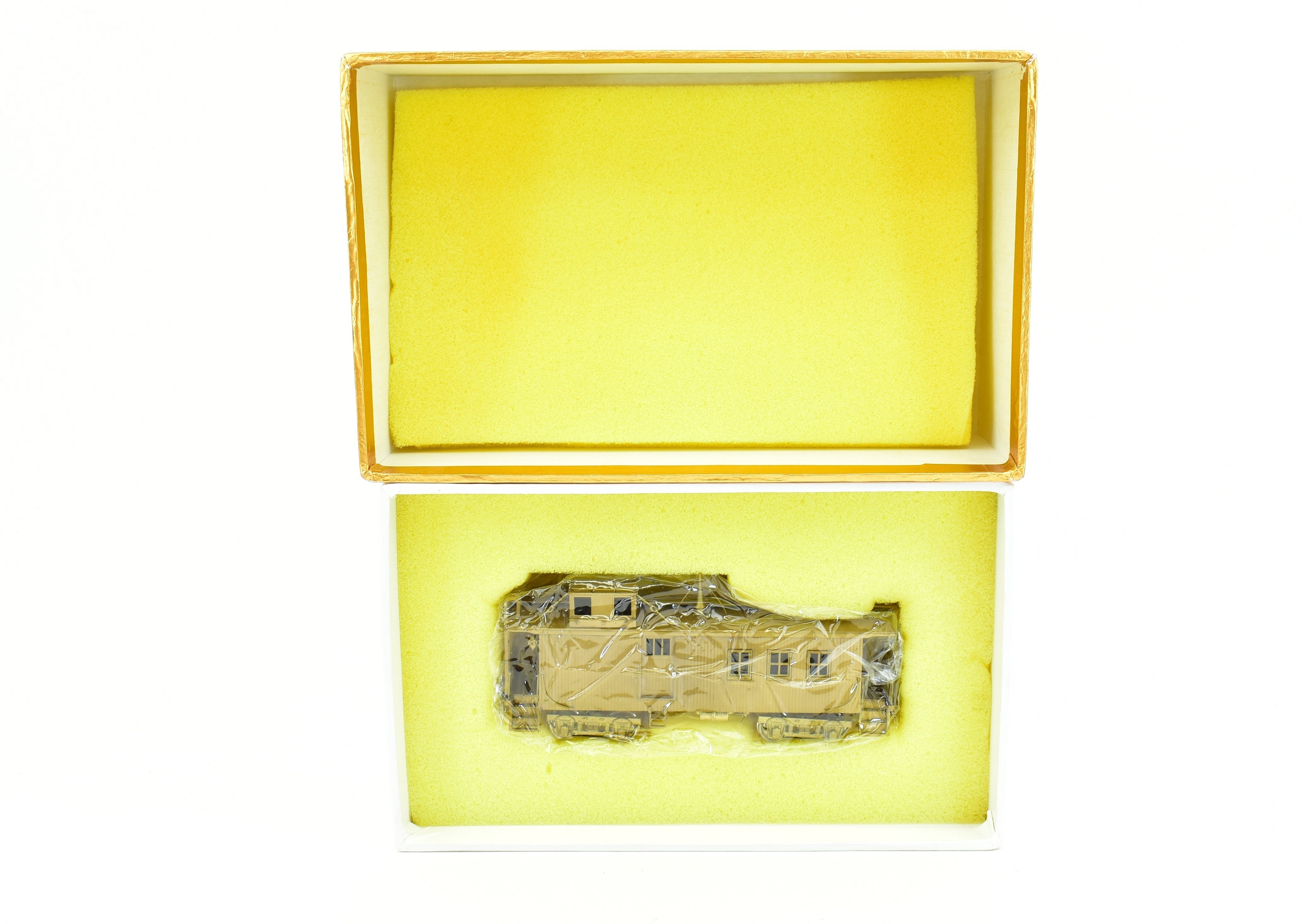 HO Scale Brass Model Railroad CON Oriental Limited CB&Q - CB&Q NE-1 28-Foot Side Door Wood Caboose
