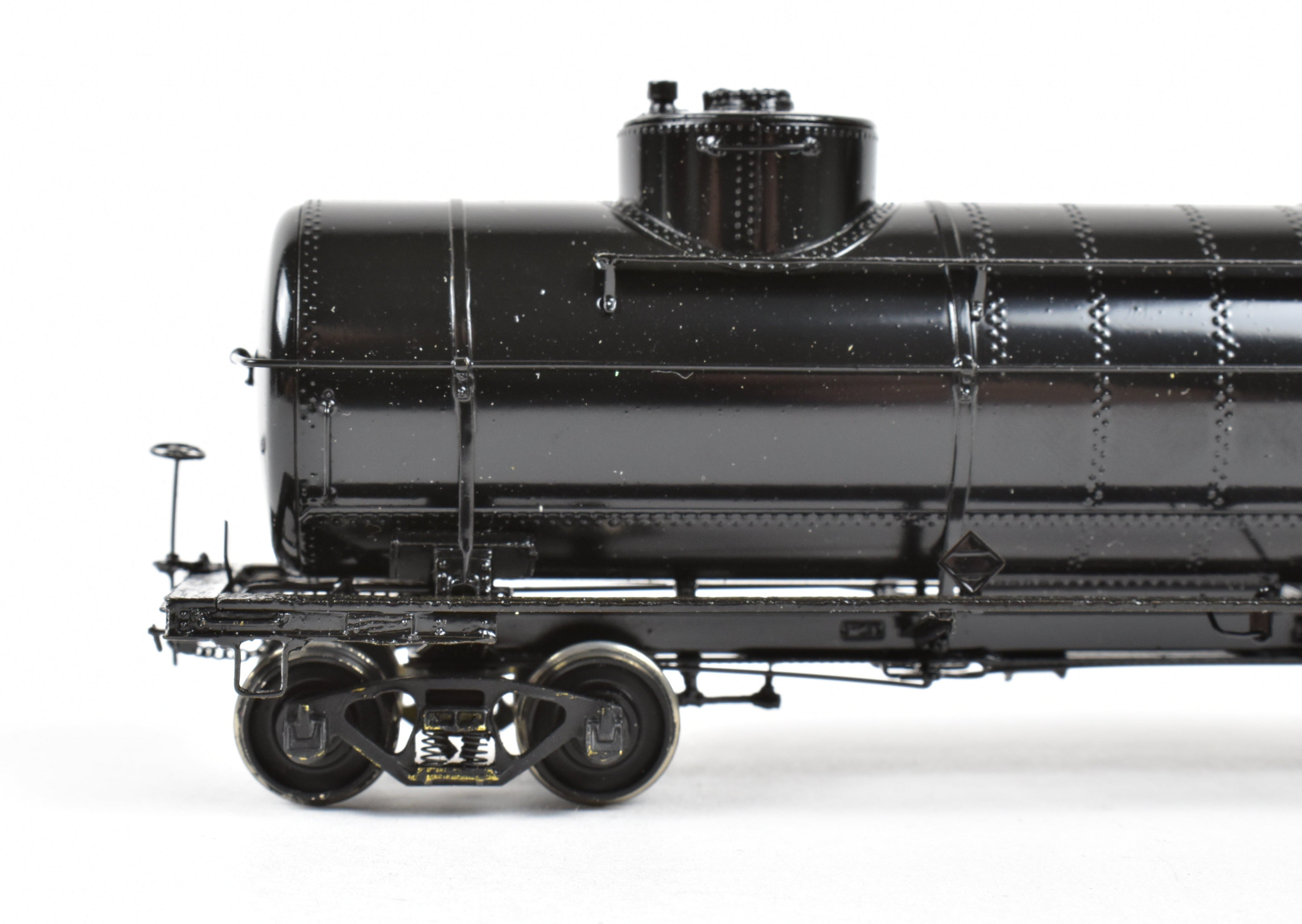 OMI HO Brass 8,000 Gallon ACF Double Dome Tank Car, Black Unlettered