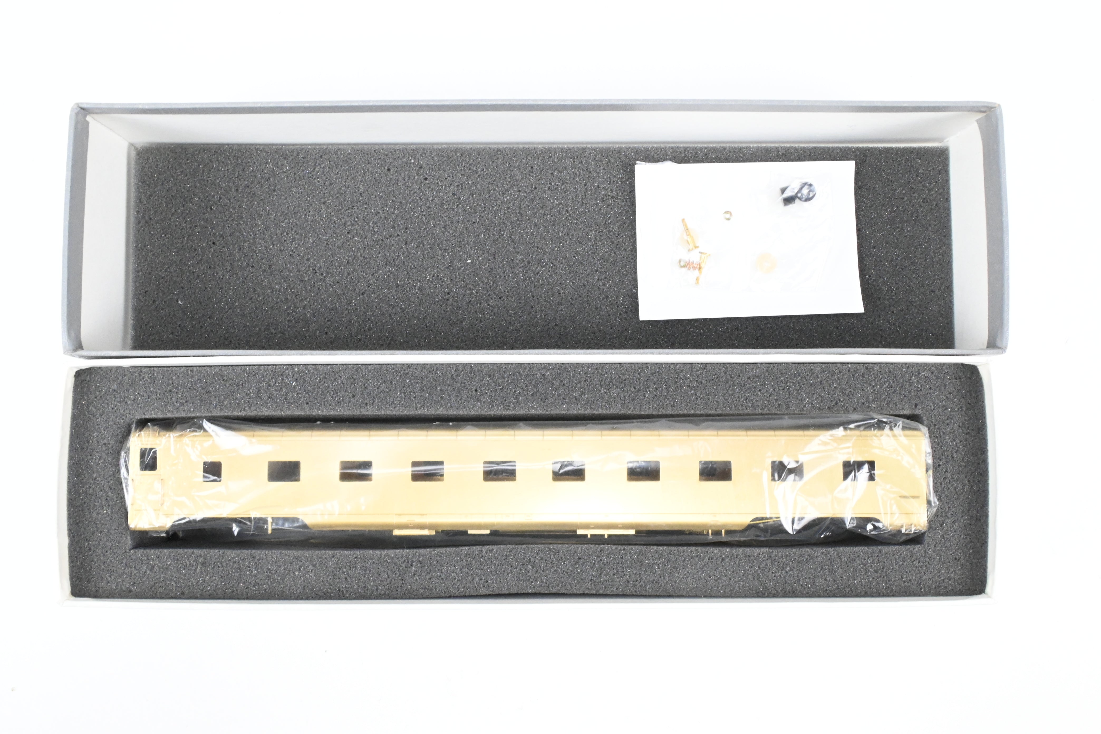 HO Brass Great Brass Fleet NYC - Skirted 17-Roomette Pullman Sleeper, No Trucks