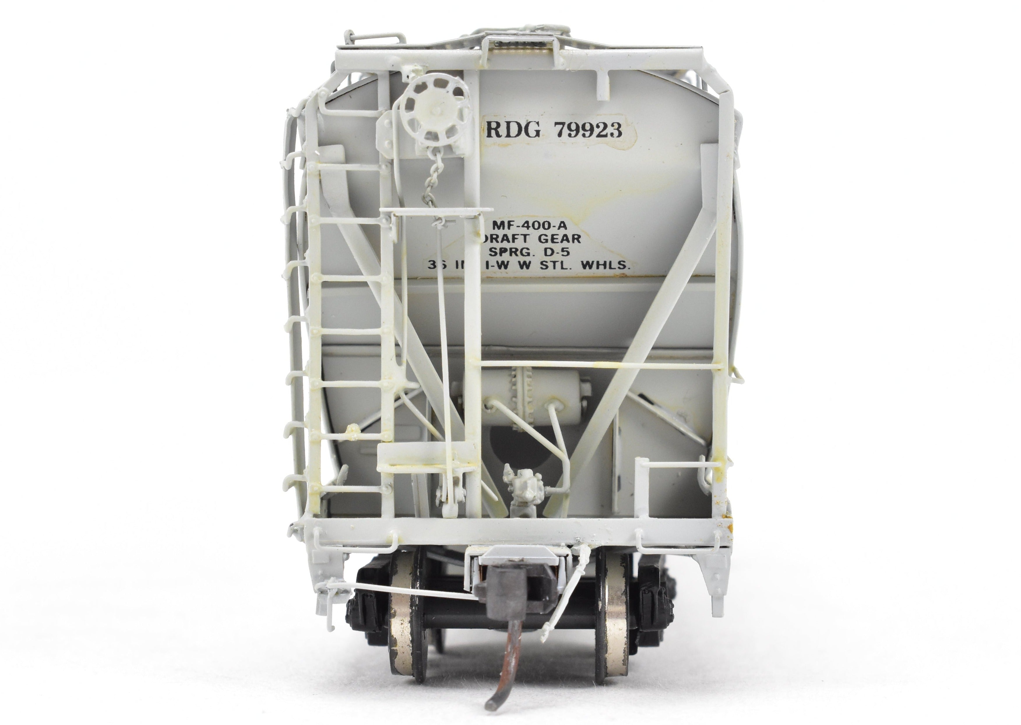HO Scale Brass Model Train - Overland Models, Inc. (OMI) Reading RDG ACF 3 - Bay Centerflow 4650 Covered Hopper with 3 Long Hatches, CP No. 79923