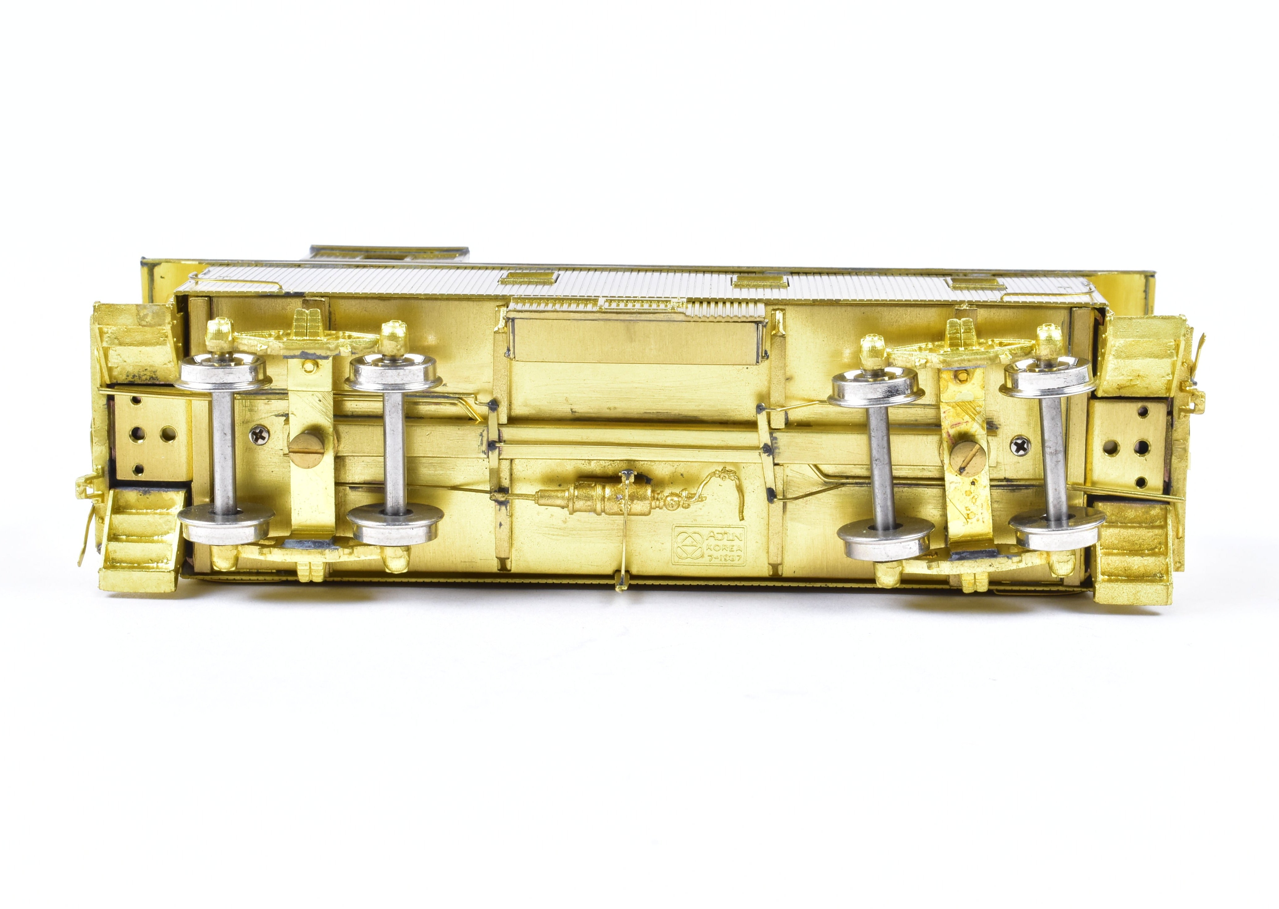 HO Scale Brass Union Pacific CA - 1 Wood Caboose Model #3270 by Overland Models, Inc. with High - End Cupola