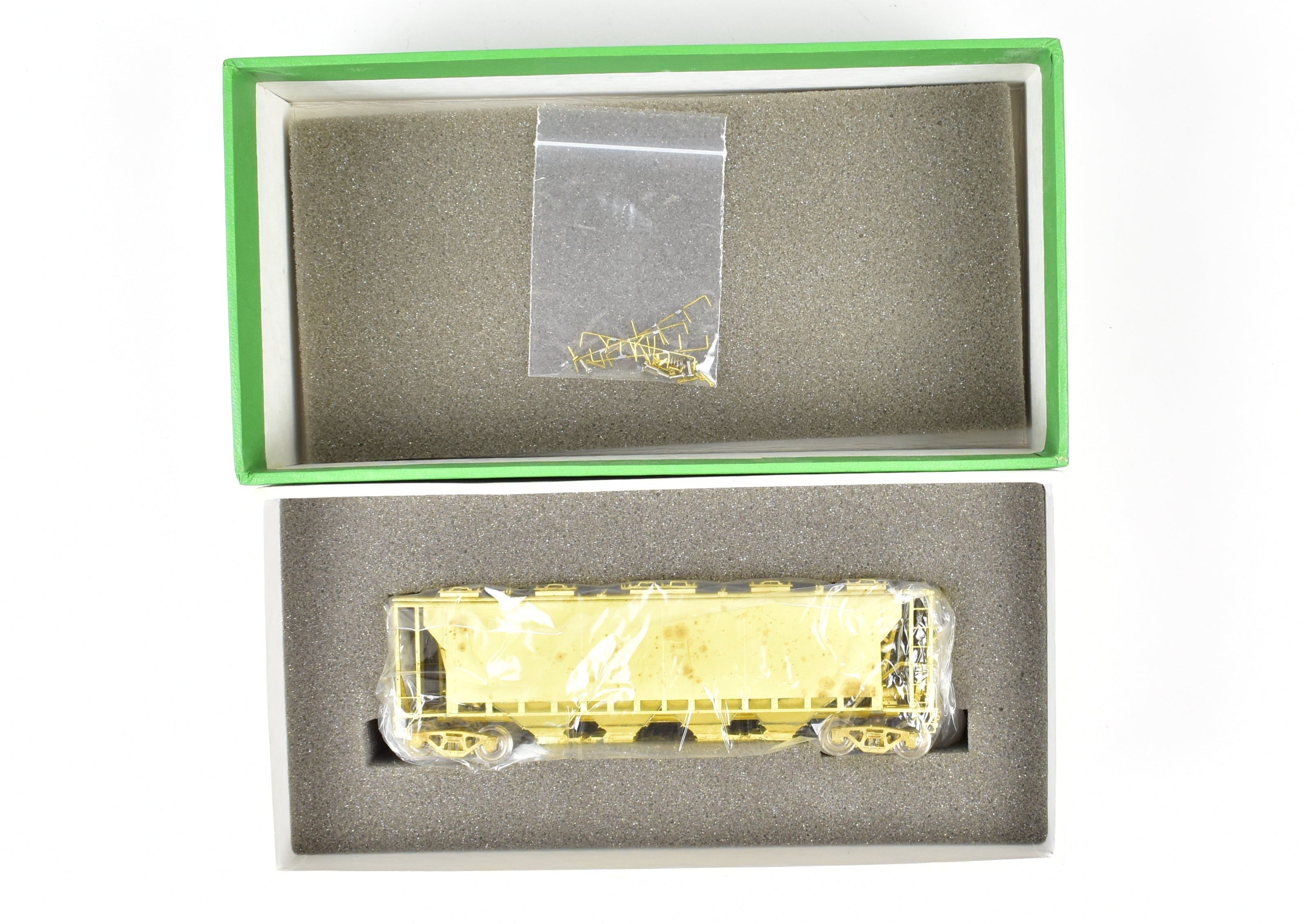 HO Scale Brass Canadian Pacific Slab Side Covered Hopper Model (S-20-C110 Series) by OMI - Overland Models, Inc.