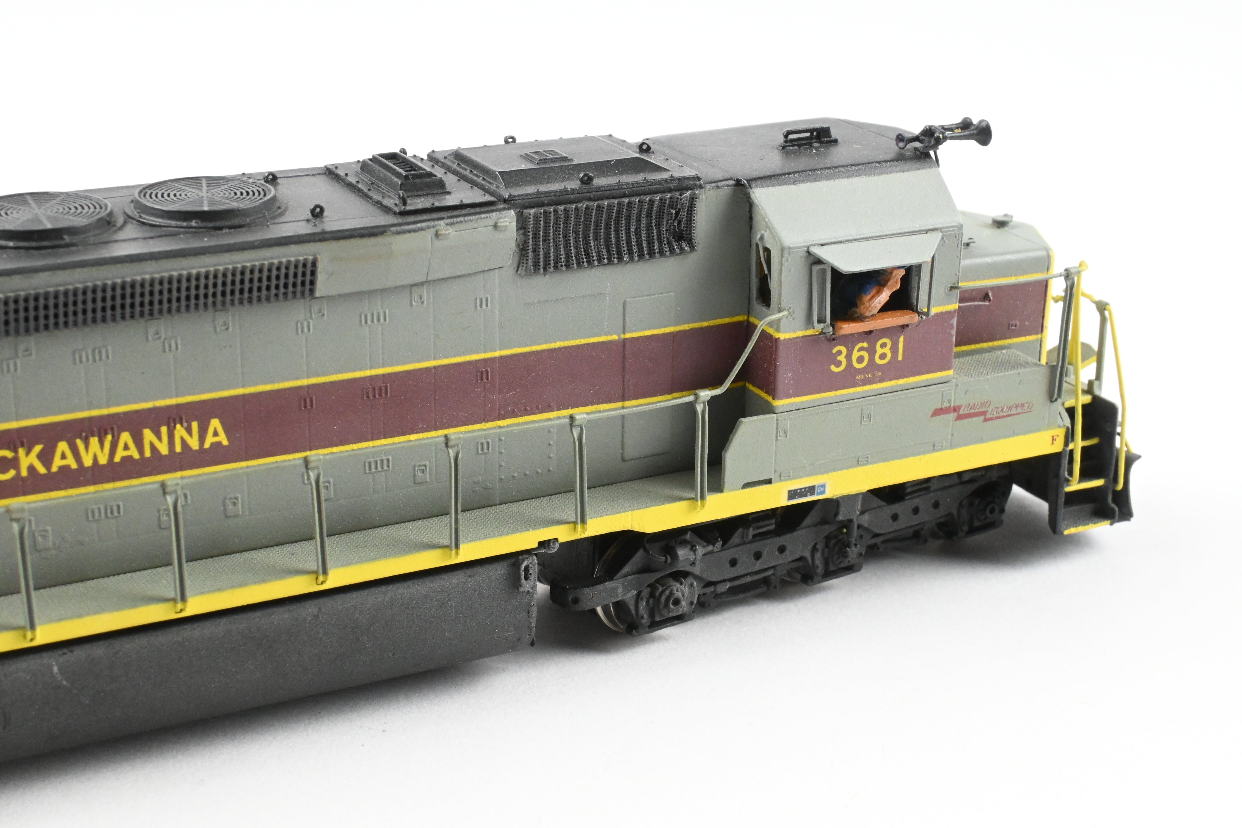 HO Scale Brass Erie Lackawanna EMD SD45 - 2 3600 HP Custom Painted Model