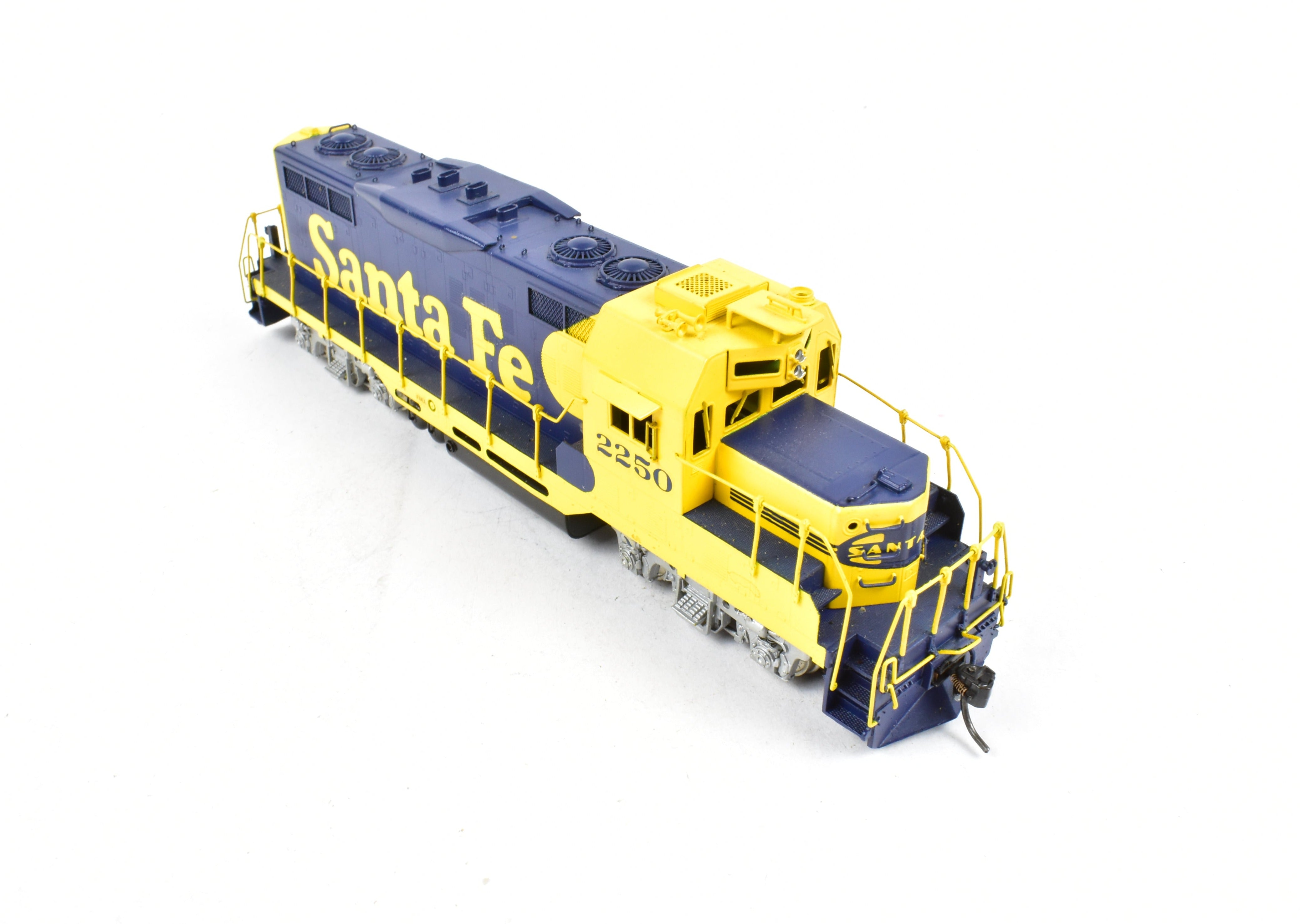 HO Scale Brass Hallmark Model ATSF - Santa Fe EMD GP - 7R Custom - Painted Railroad Locomotive Model
