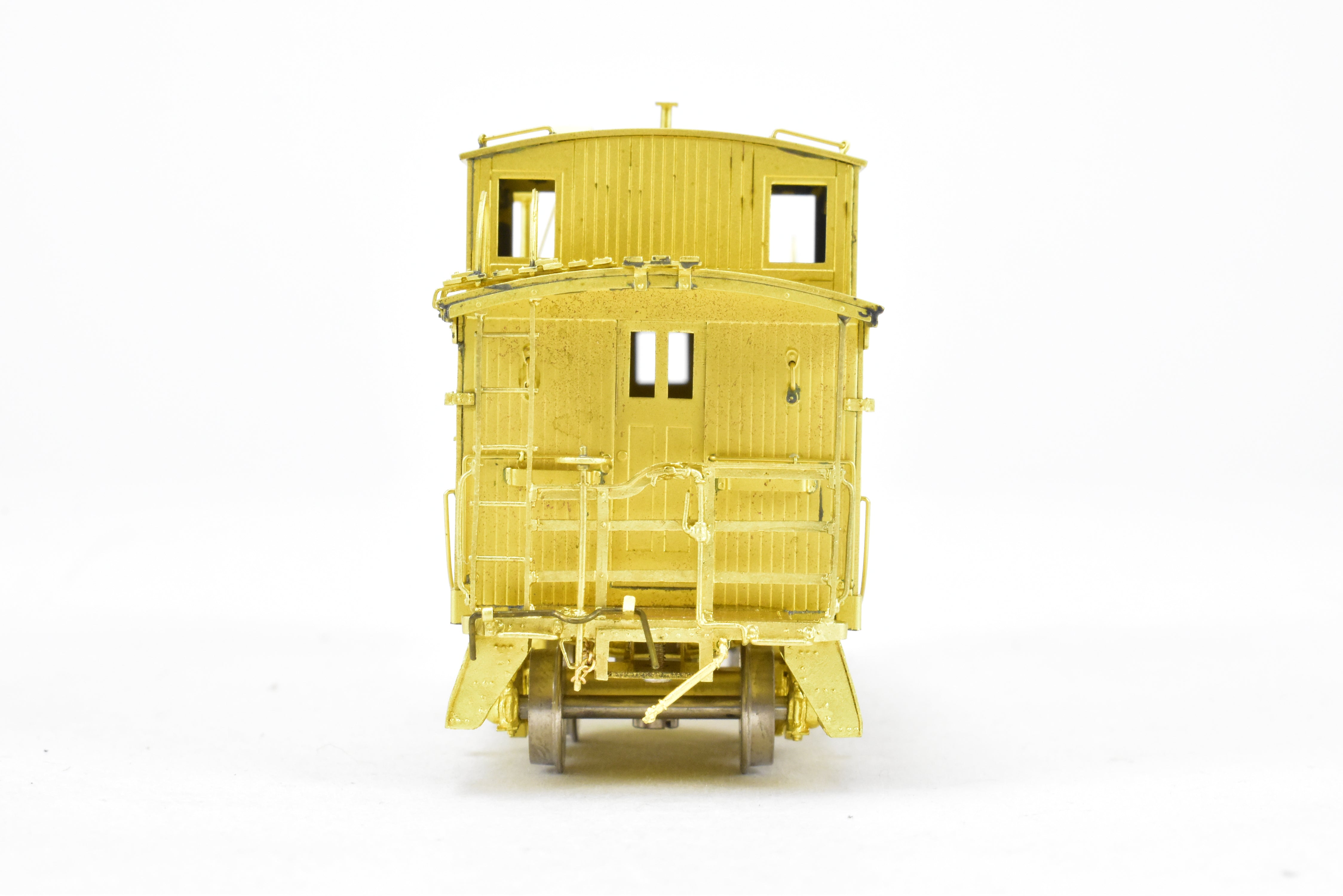HO Scale Brass Model W&R Enterprises Northern Pacific 24-Foot Wood Caboose #1700 Series from the Steam Era