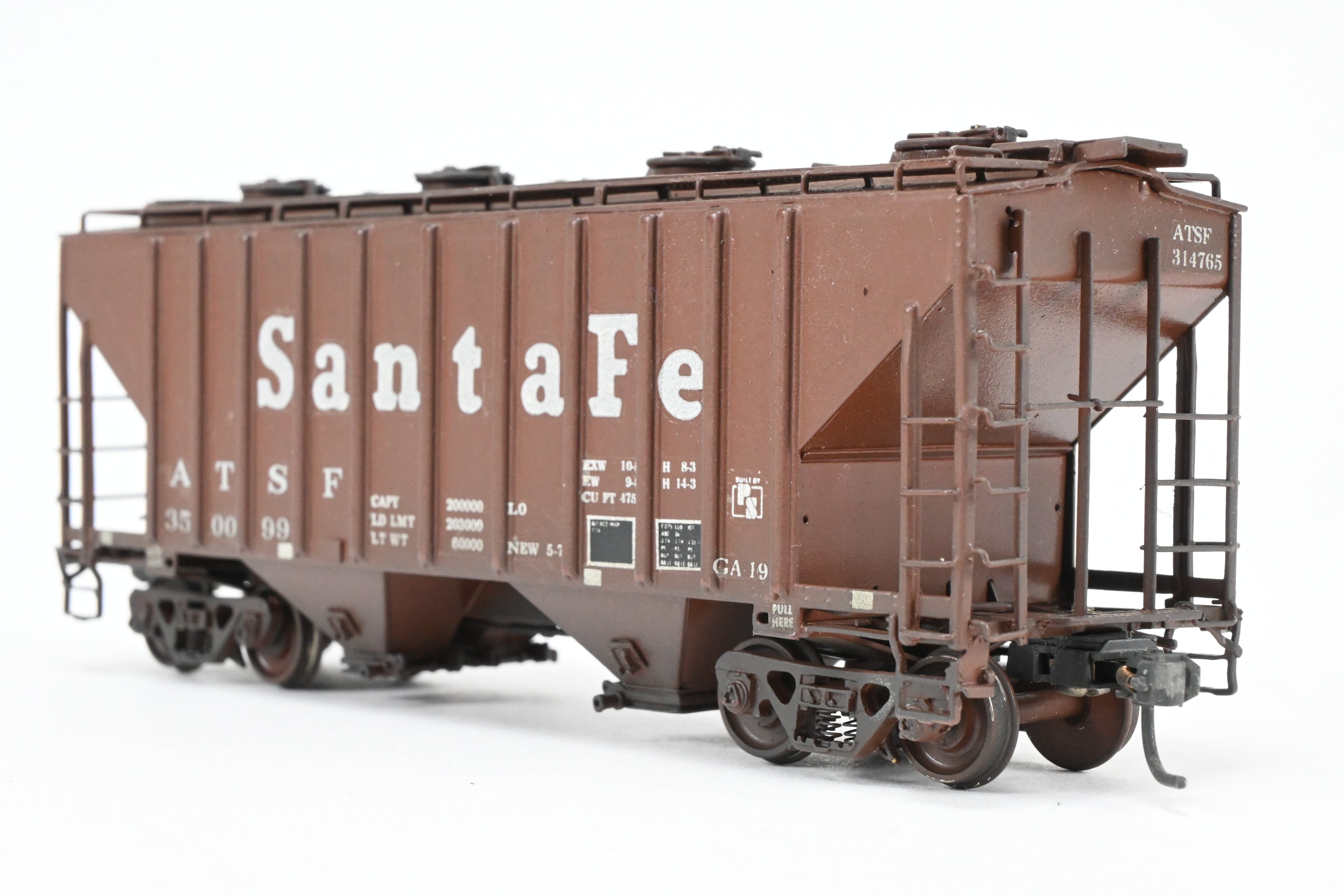 HO Brass OMI ATSF - Santa Fe 2-Bay Covered Hopper Model #350099