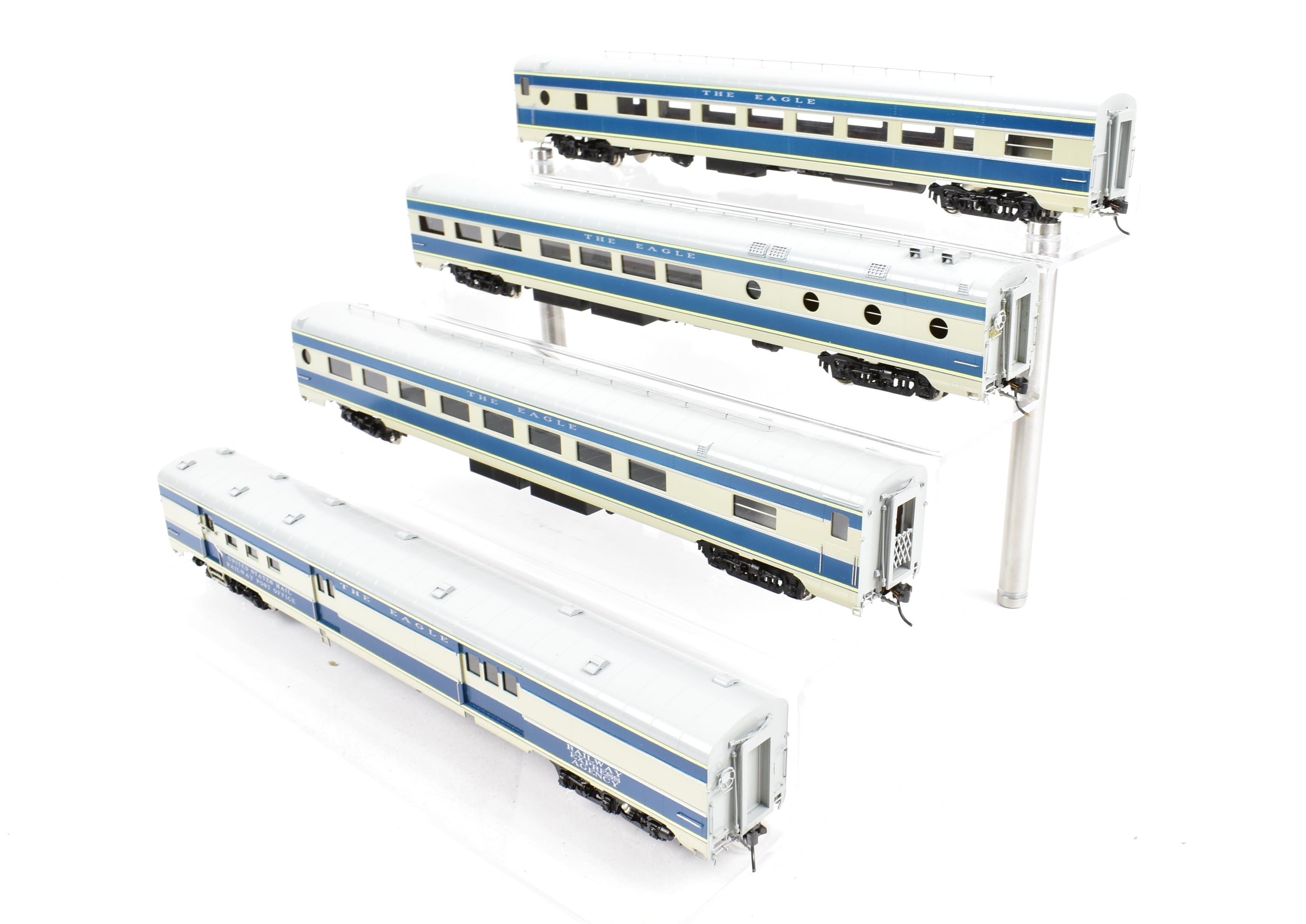 HO Scale Brass Model Train - Hallmark Models MP - Missouri Pacific and T&P - Texas & Pacific Texas Eagle Section 1 Four-Car Set for Model Train Enthusiasts
