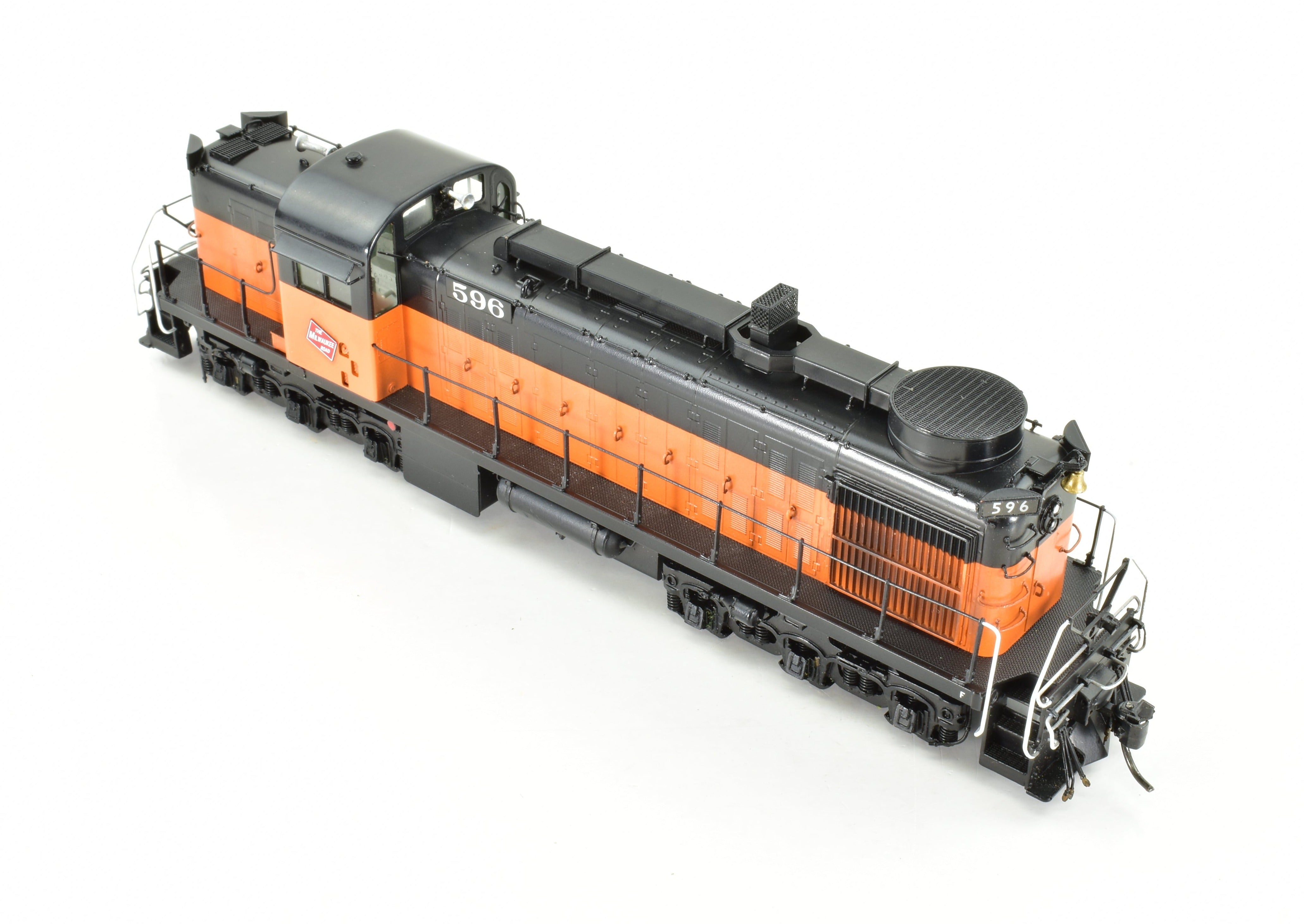 HO Scale Brass Alco RSC-2 DCC & Sound Model - Milwaukee Road Factory Painted