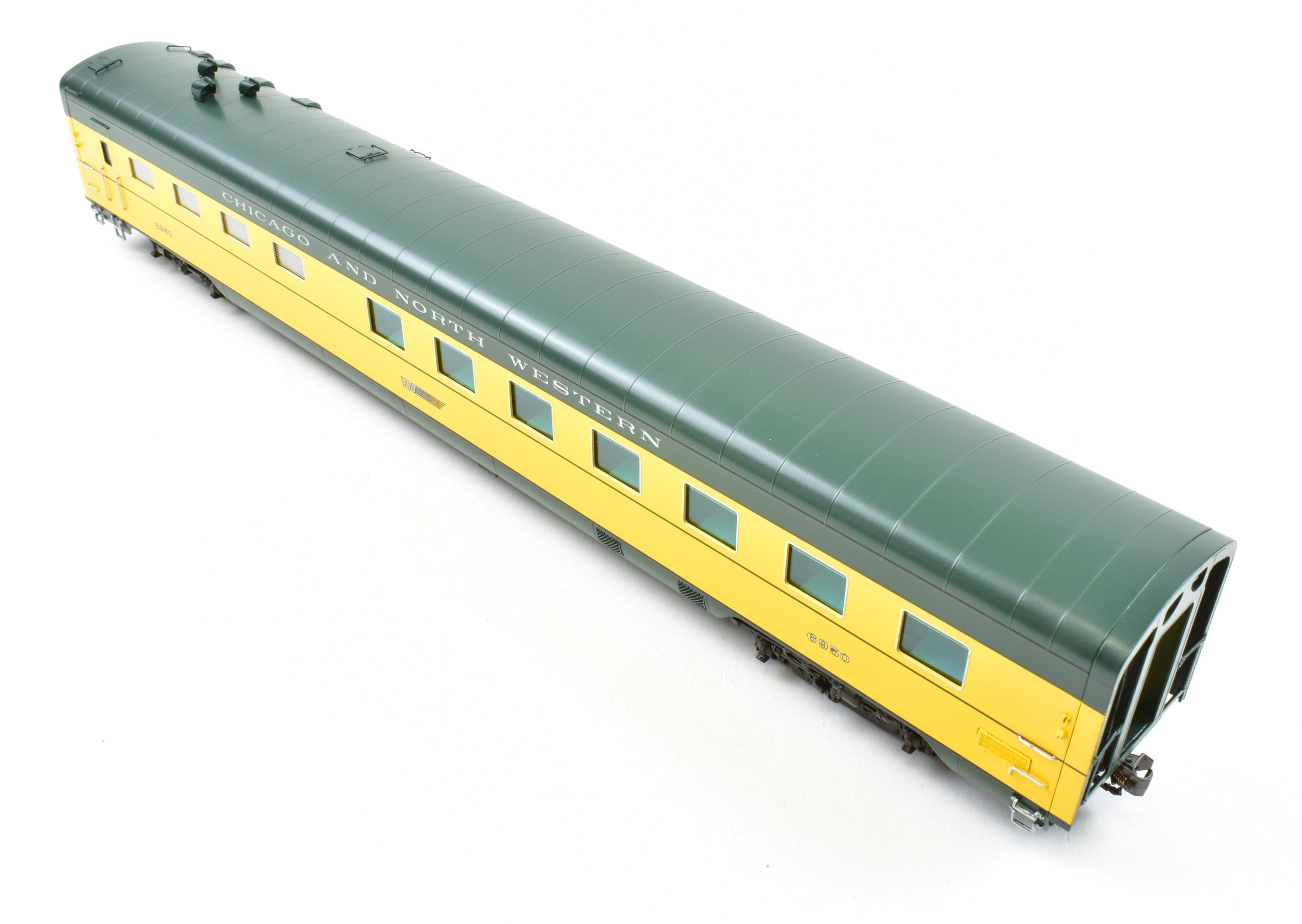 HO Scale Brass C&NW - Chicago and North Western 400 56 - Seat Diner Model FP 6950