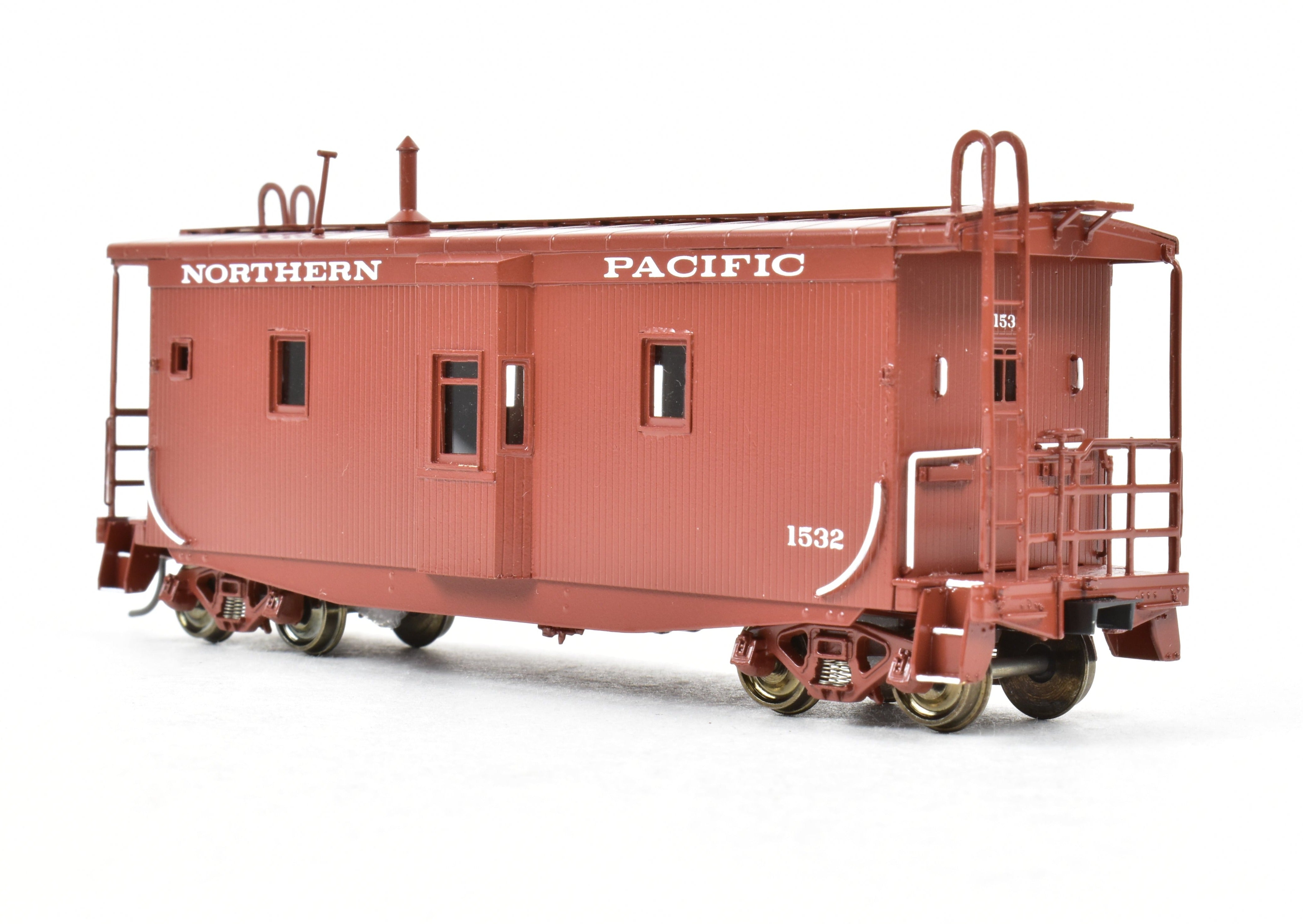 HO Scale Brass Northern Pacific Wood Bay Window Caboose FP No. 1532 by OMI