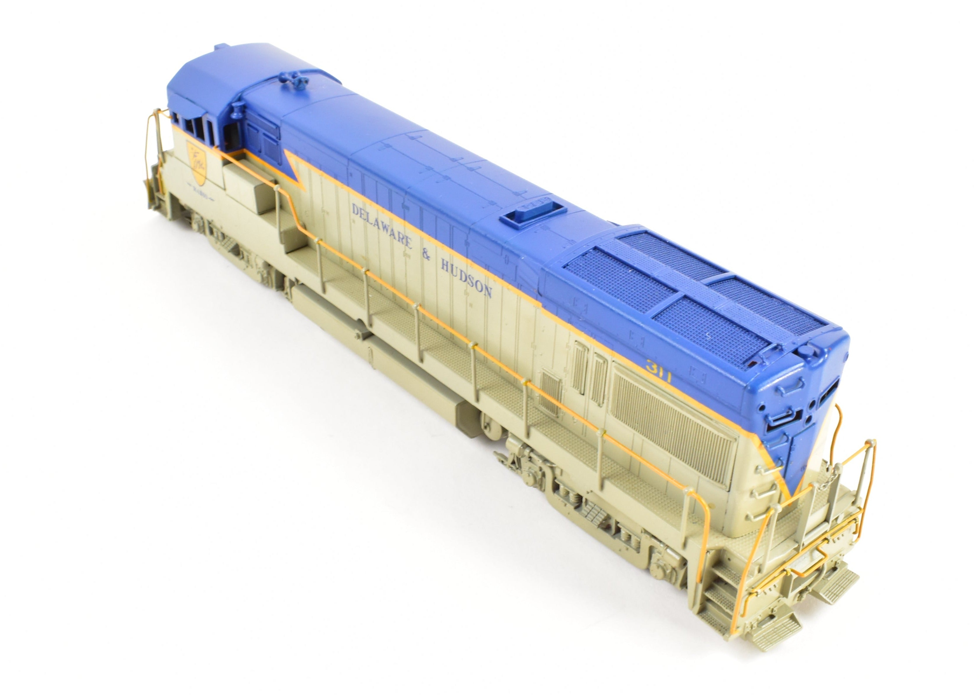 Custom Painted HO Brass Delaware & Hudson GE U-30B 3000 HP Road Switcher No. 311