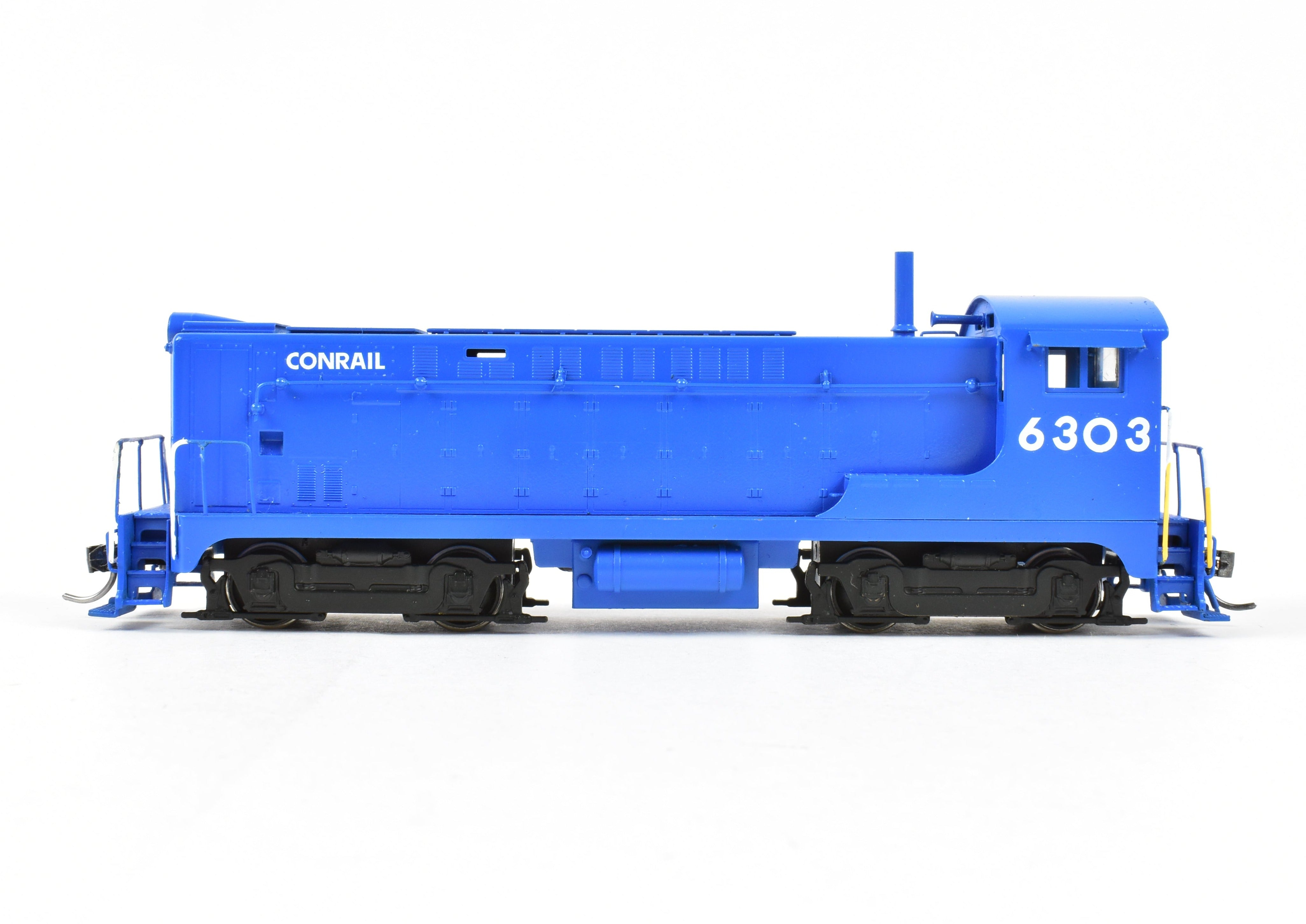High - Quality HO Scale Brass Hallmark Models Custom - Painted Conrail Baldwin VO - 1000 Diesel Switcher Model