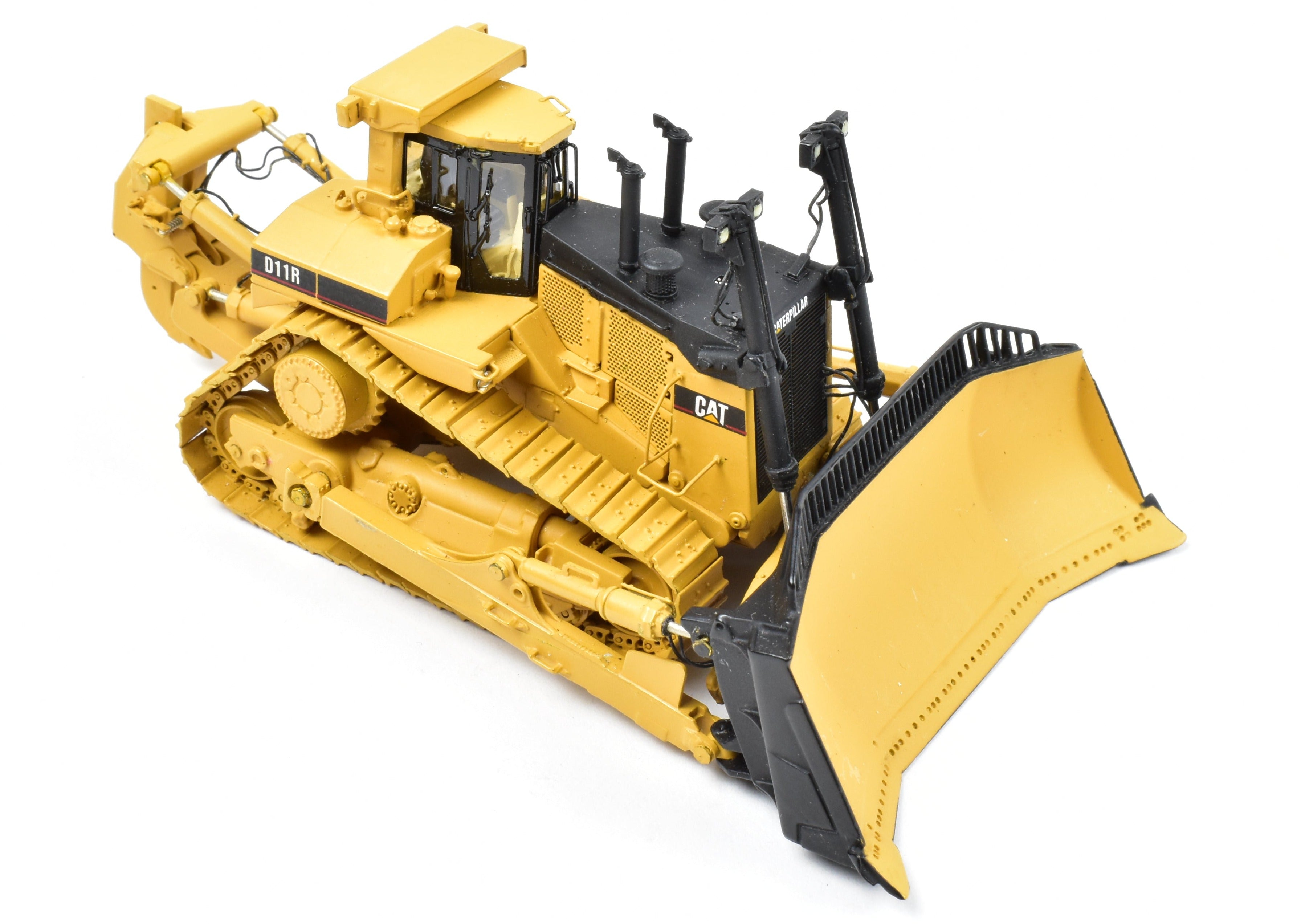 High - Quality HO Scale Brass Construction Model of Caterpillar D11R Track Type Tractor with Factory - Applied Yellow Paint