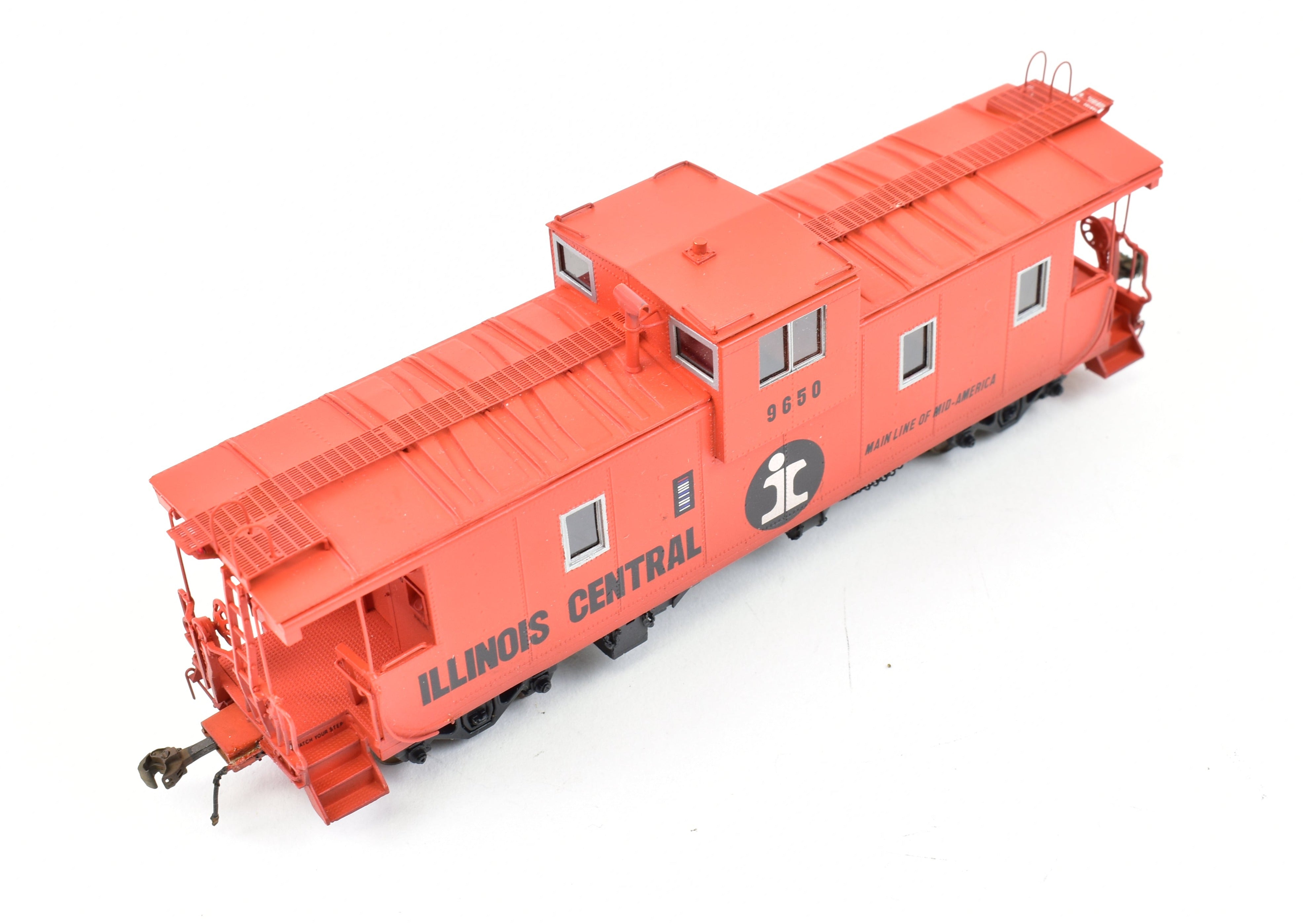 HO Scale Brass Model - Overland Models, Inc. Illinois Central Extended Vision Centrallia Shops Caboose Professionally Painted by OMI