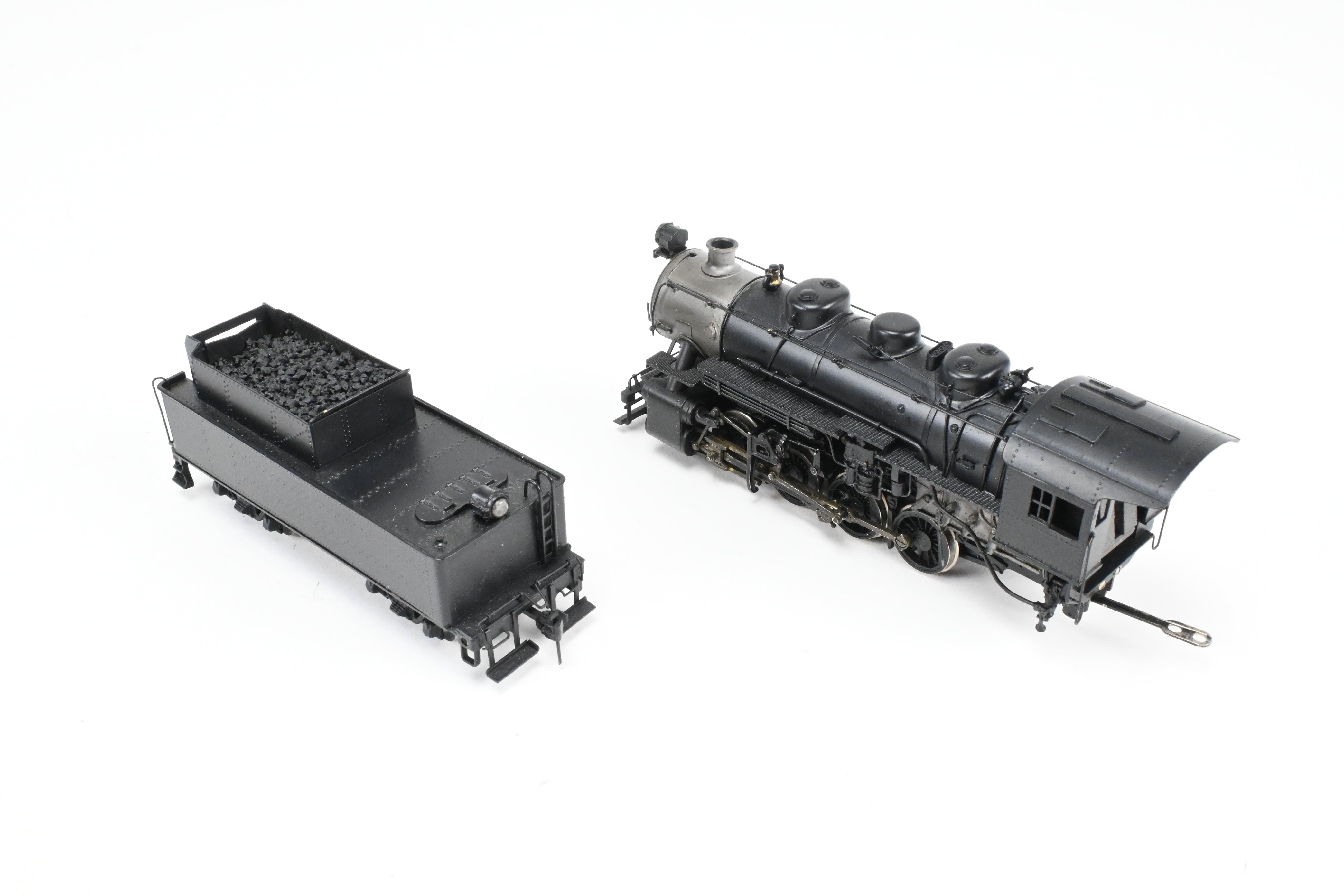 HO Scale Brass Model Train - Akane USRA United States Railway Administration 0-8-0 Switcher, New York Central Version (Class U3), Unlettered, with Clear Vision Tender