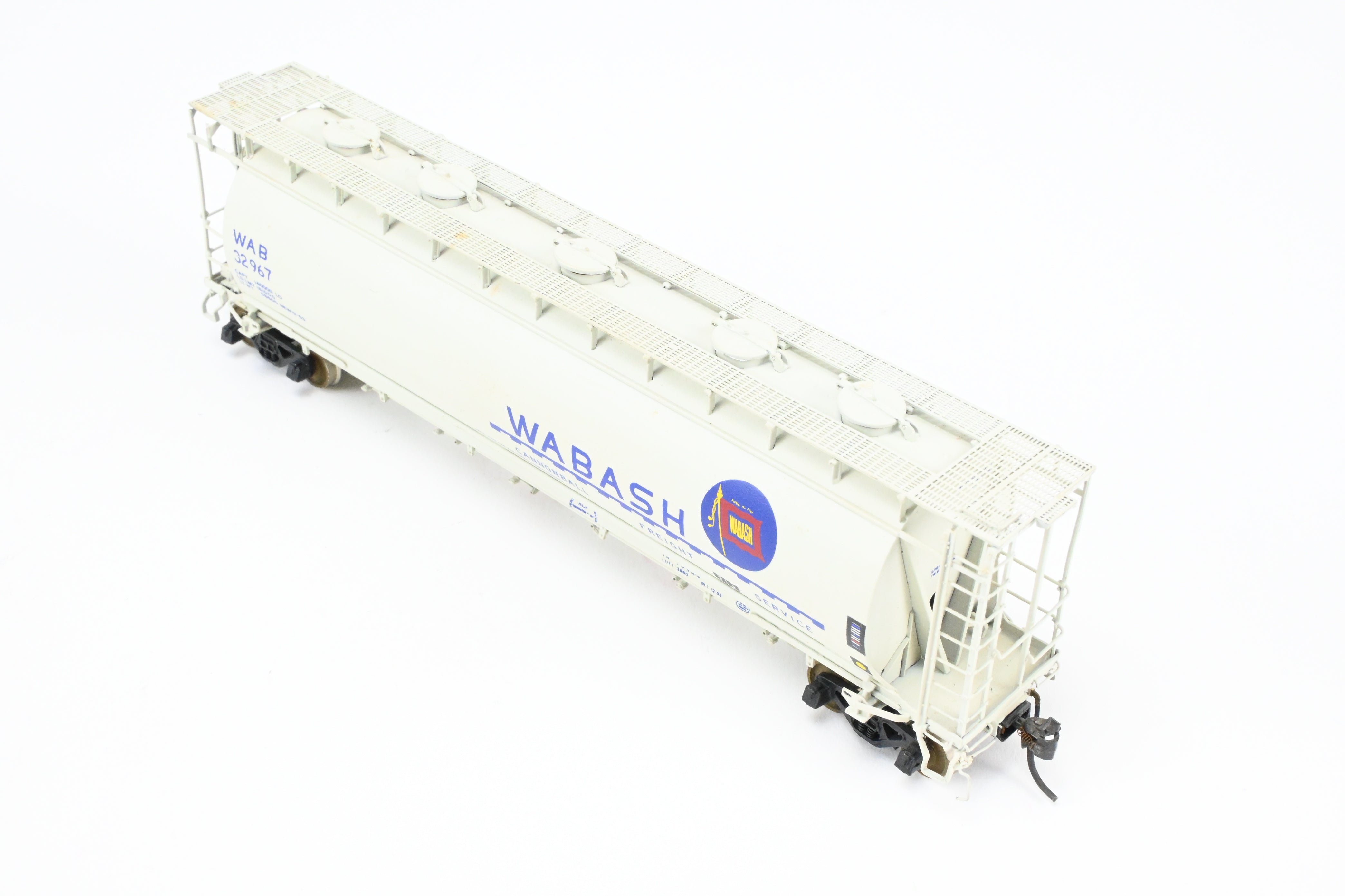 OMI Overland Models' Wabash HC - 60 Custom - Painted Cylindrical Covered Hopper #32967