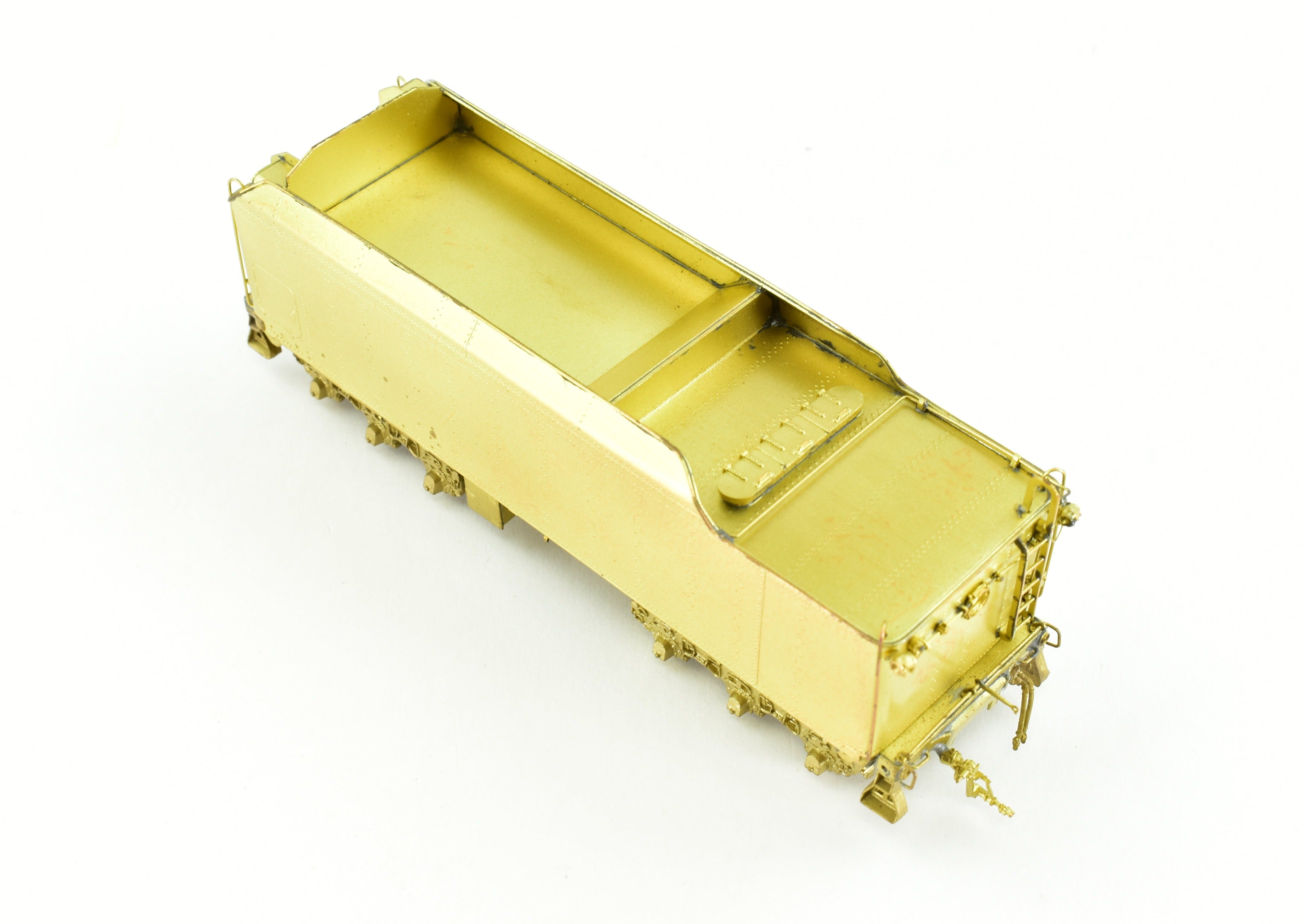 High - Quality HO Scale Brass Model Train Key Imports Classic NP - Northern Pacific Class A - 1 4 - 8 - 4 Steam Locomotive No. 2626