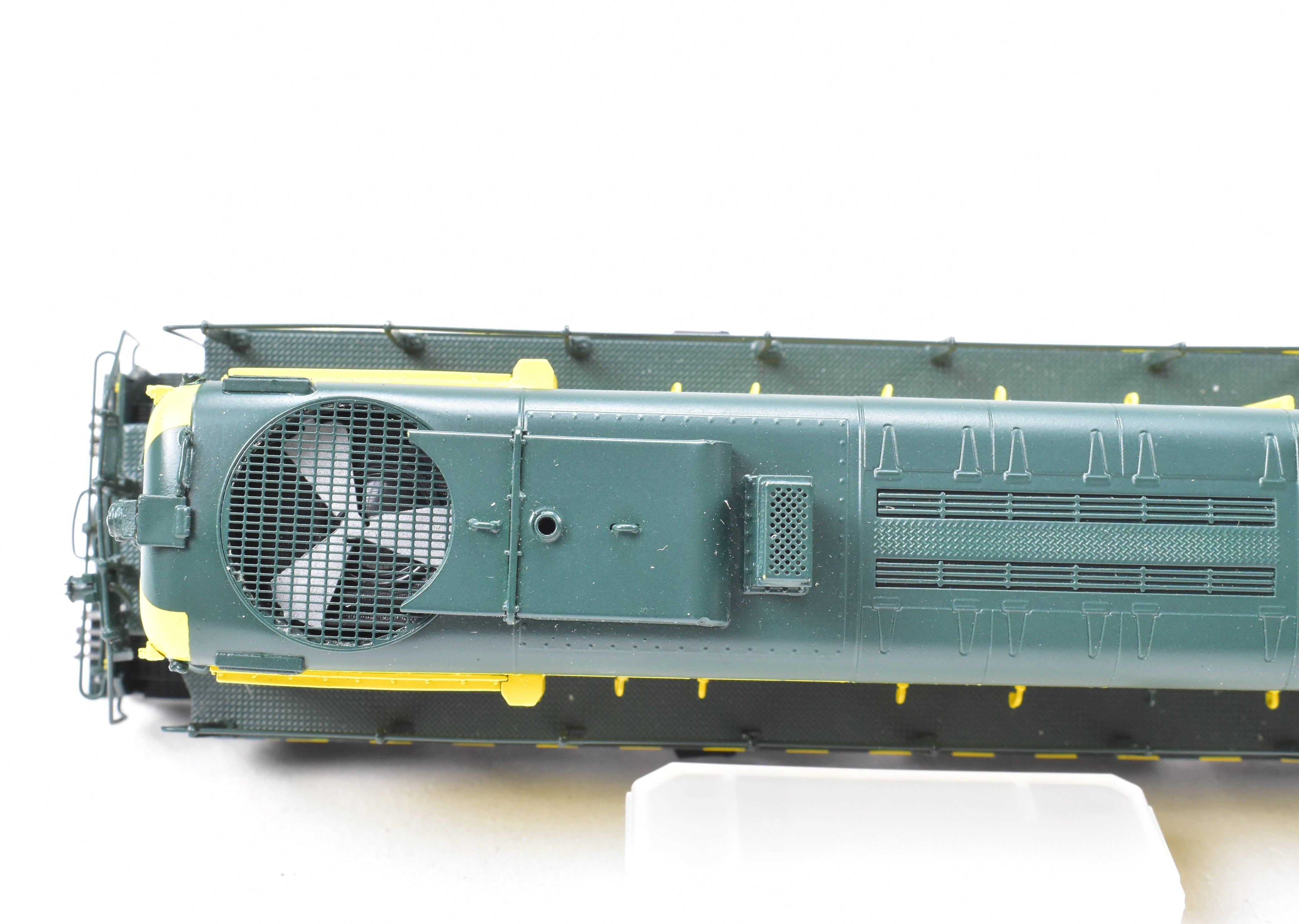 HO Scale Brass Model Train by Overland Models, Inc. (OMI) - Chicago & North Western ALCO RSD - 5 Phase III Hammerhead FP #1687 with Tsunami DCC and Sound Function