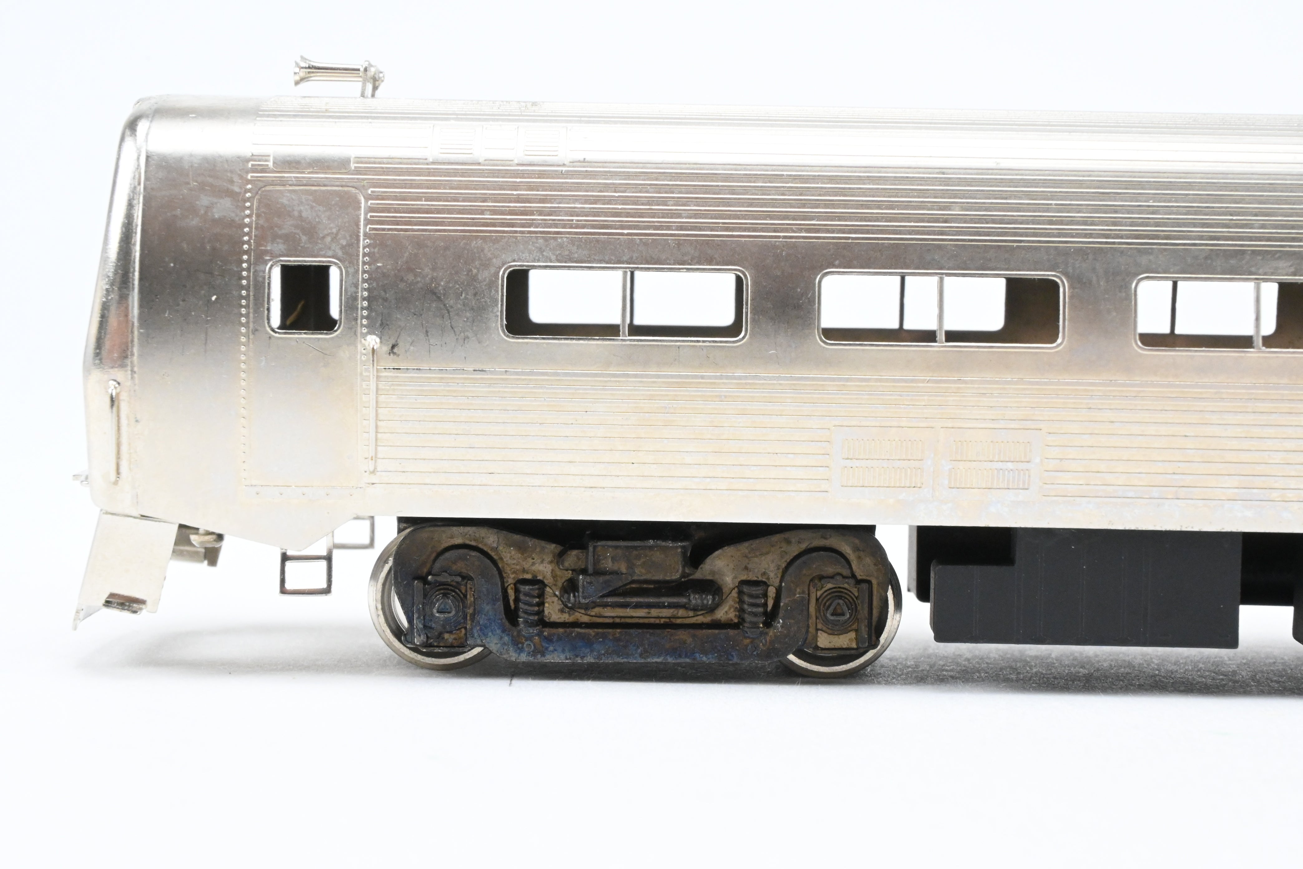 HO Scale Brass Gem Models Collectible PC - Penn Central/Amtrak Budd Metroliner 2-Car Set (1 Powered and 1 Non-Powered) with Factory Plated and Unlettered Finish
