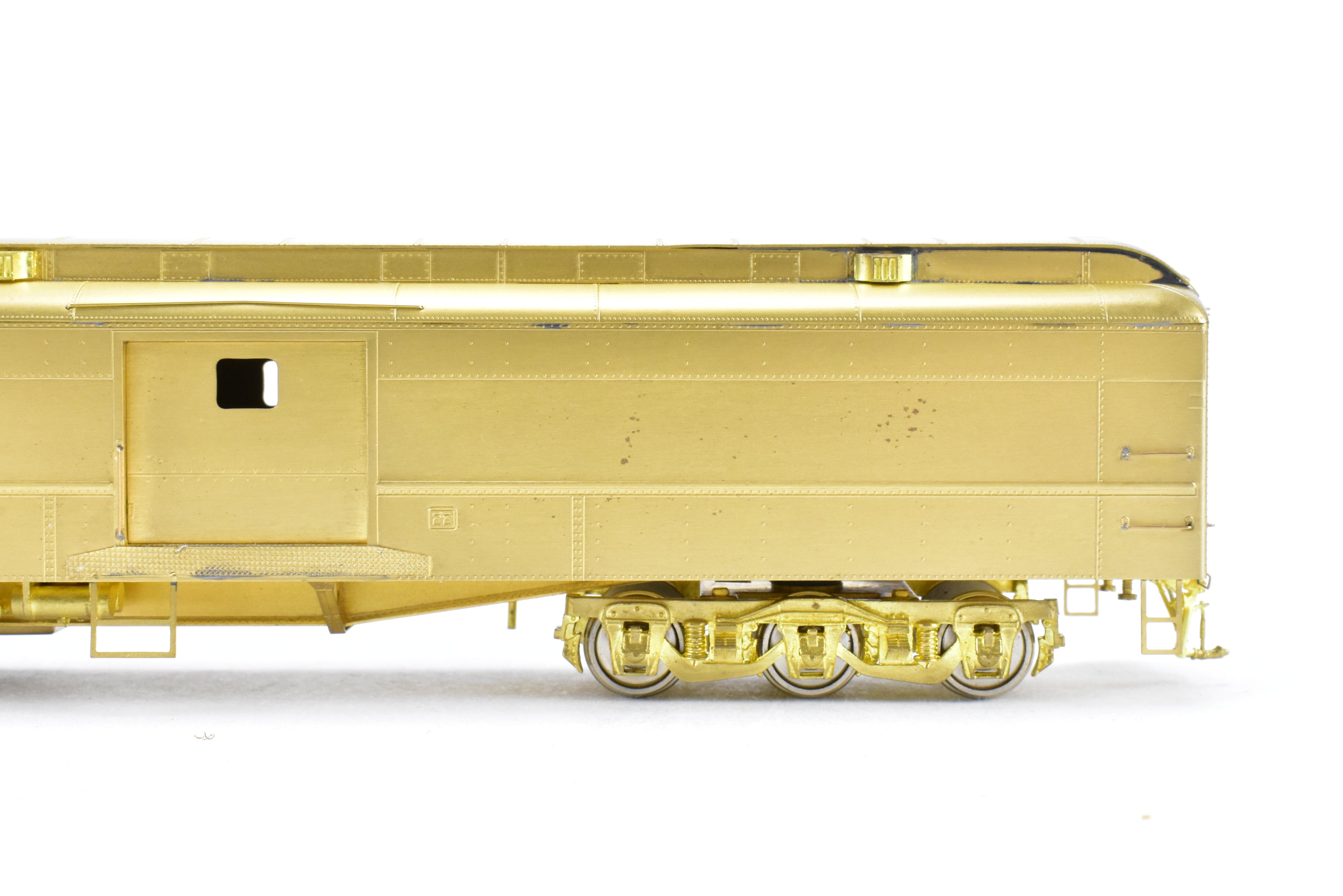 HO Scale Brass Cascade Models GN - Great Northern Modernized Baggage Car with Round Ends and Steel Doors (Numbers #475 - #486)