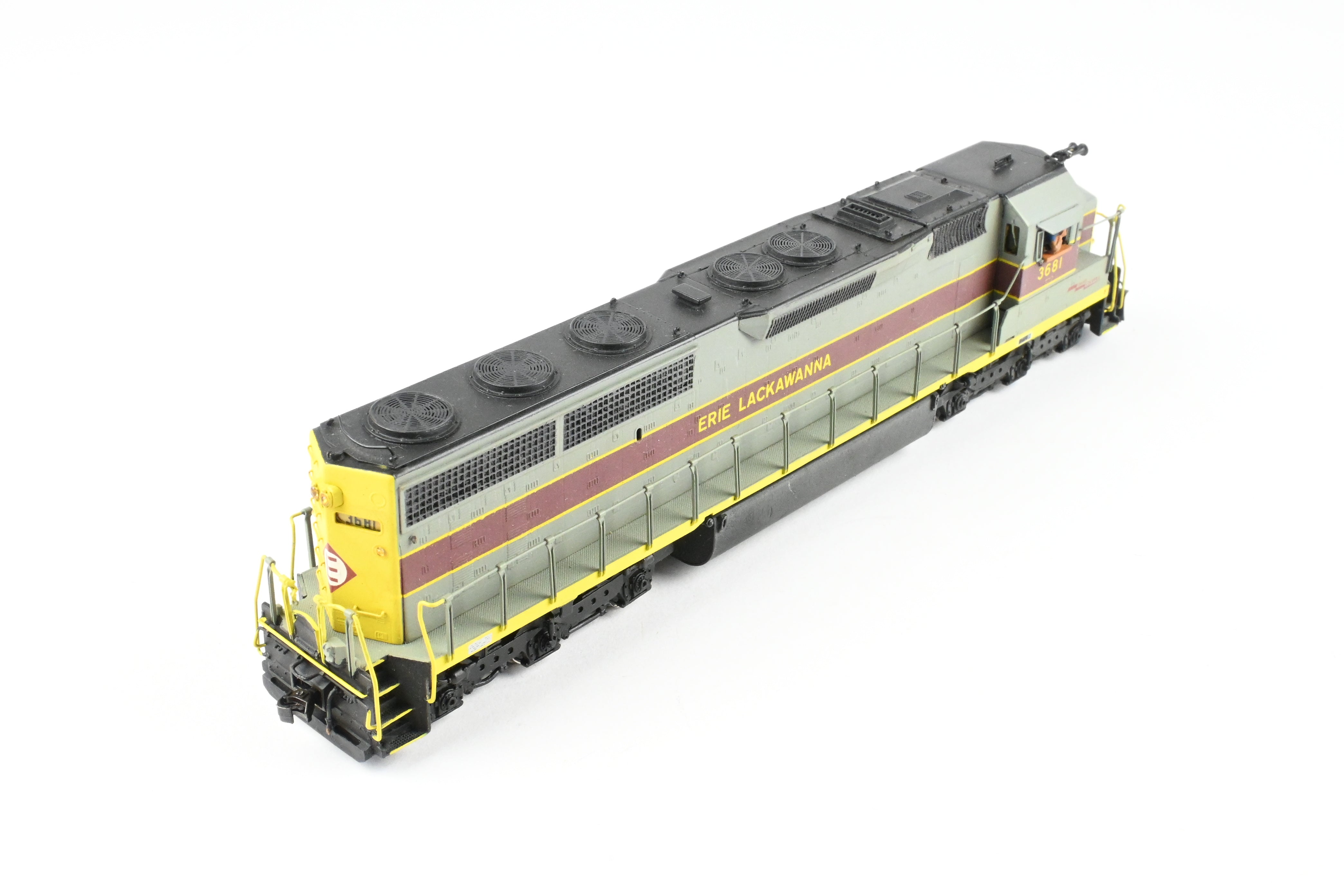 HO Scale Brass Erie Lackawanna EMD SD45 - 2 3600 HP Custom Painted Model