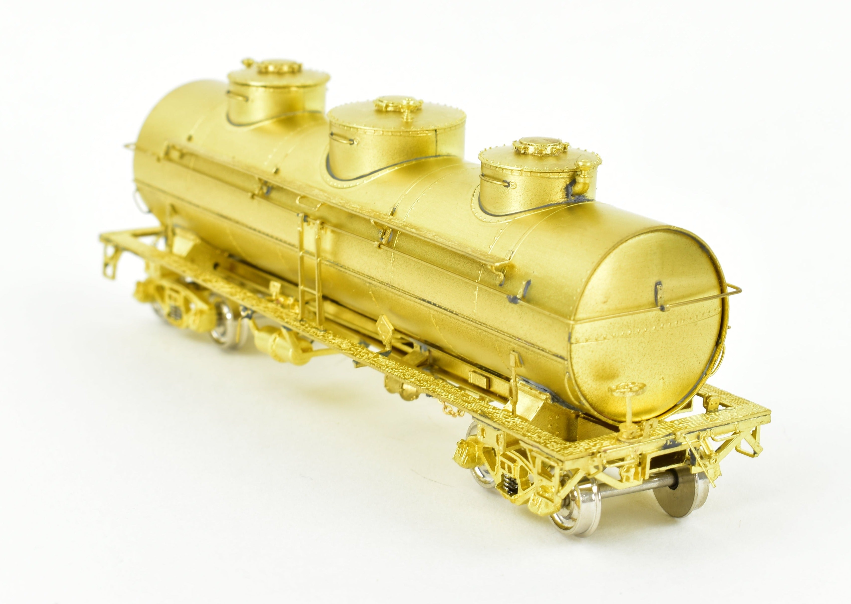 HO Brass OMI 8,000 Gallon Insulated Three Dome Tank Car by Overland Models
