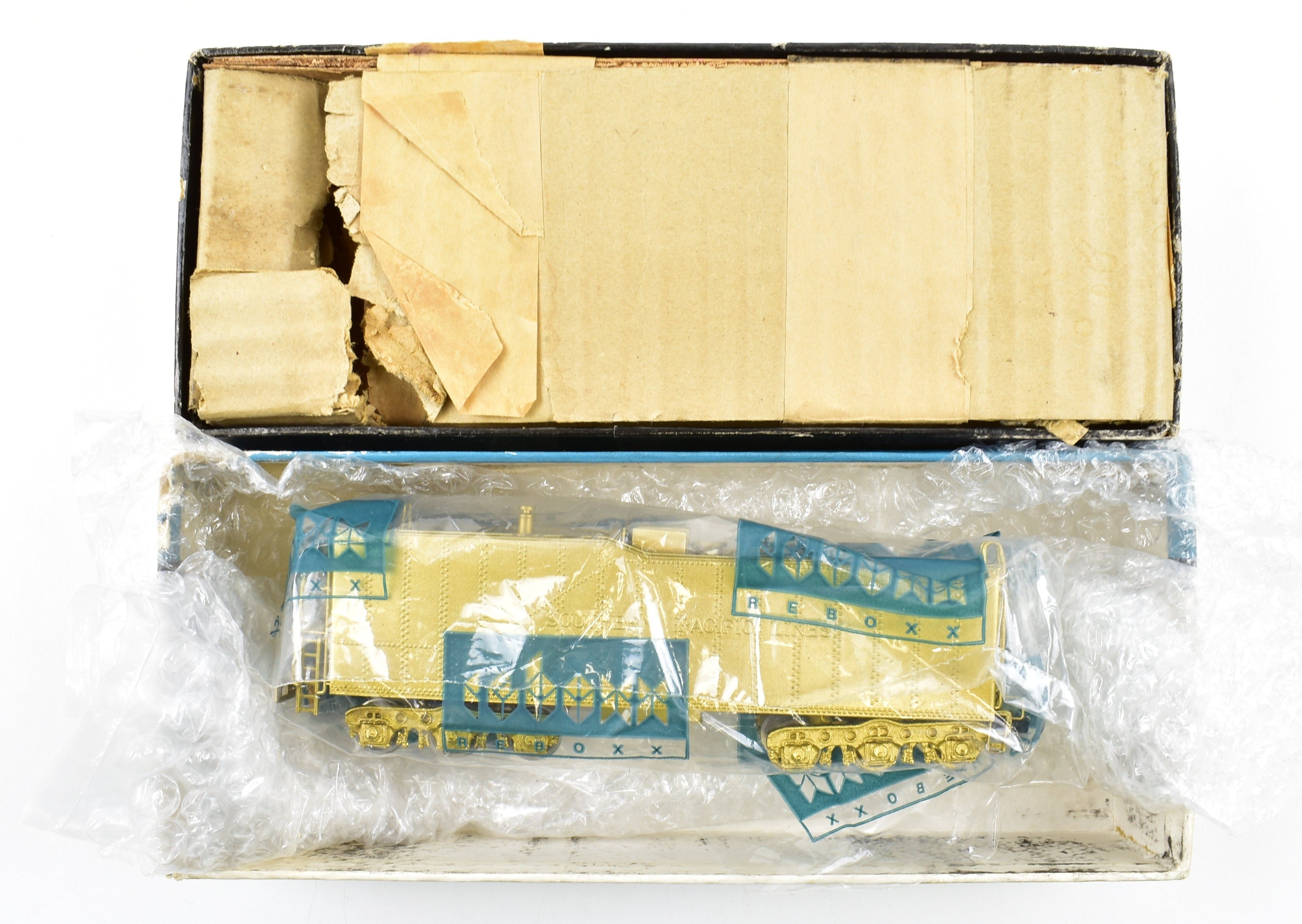 HO Scale Brass Akane SP Model - Southern Pacific Cab Forward 4-8-8-2 Tender Only for Model Train Enthusiasts