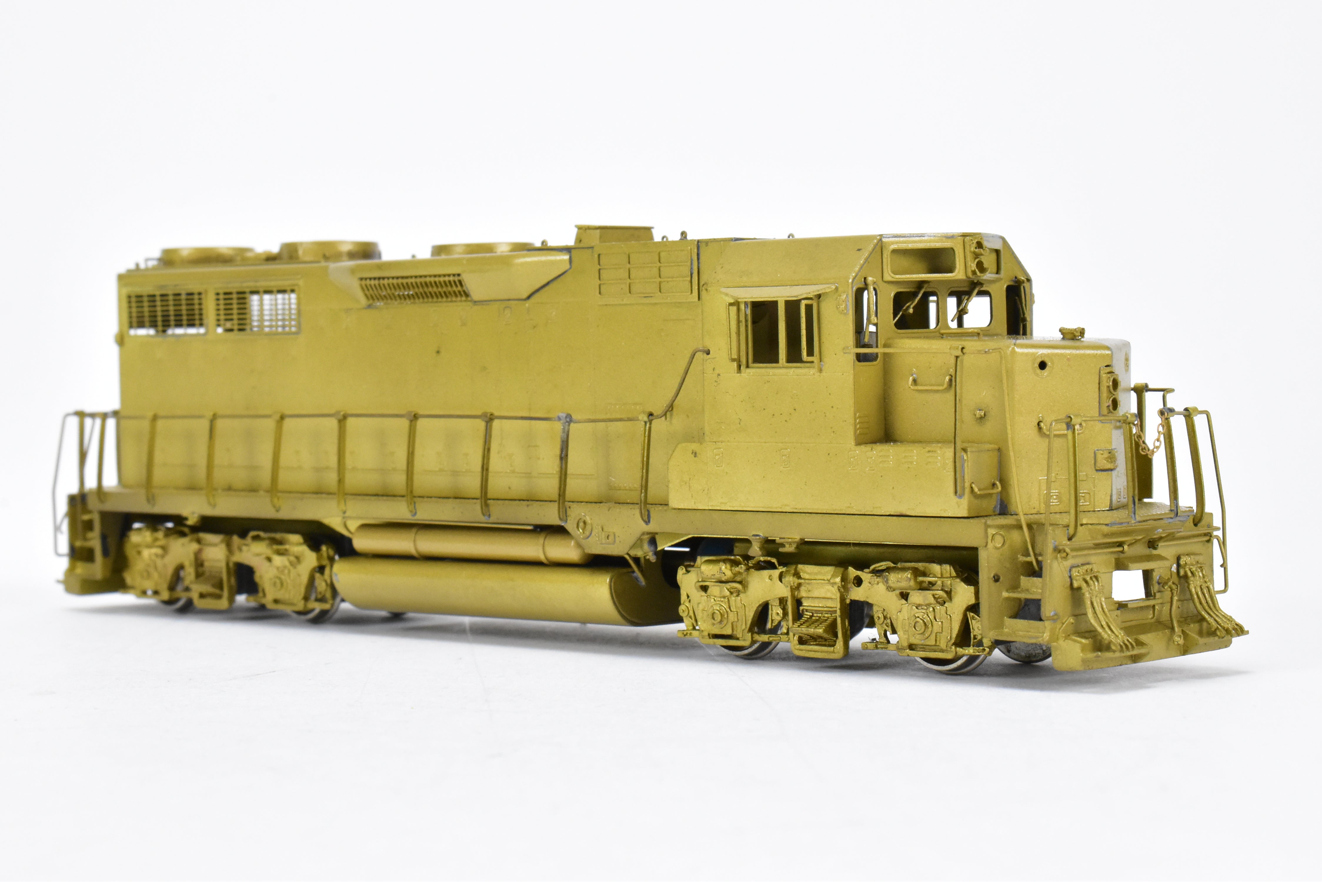 HO Scale Brass Model Train - Overland Models Inc. EMD GP35 Locomotives of Various Roads with Dynamic Brakes and Nose - Mounted Headlight in N Scale