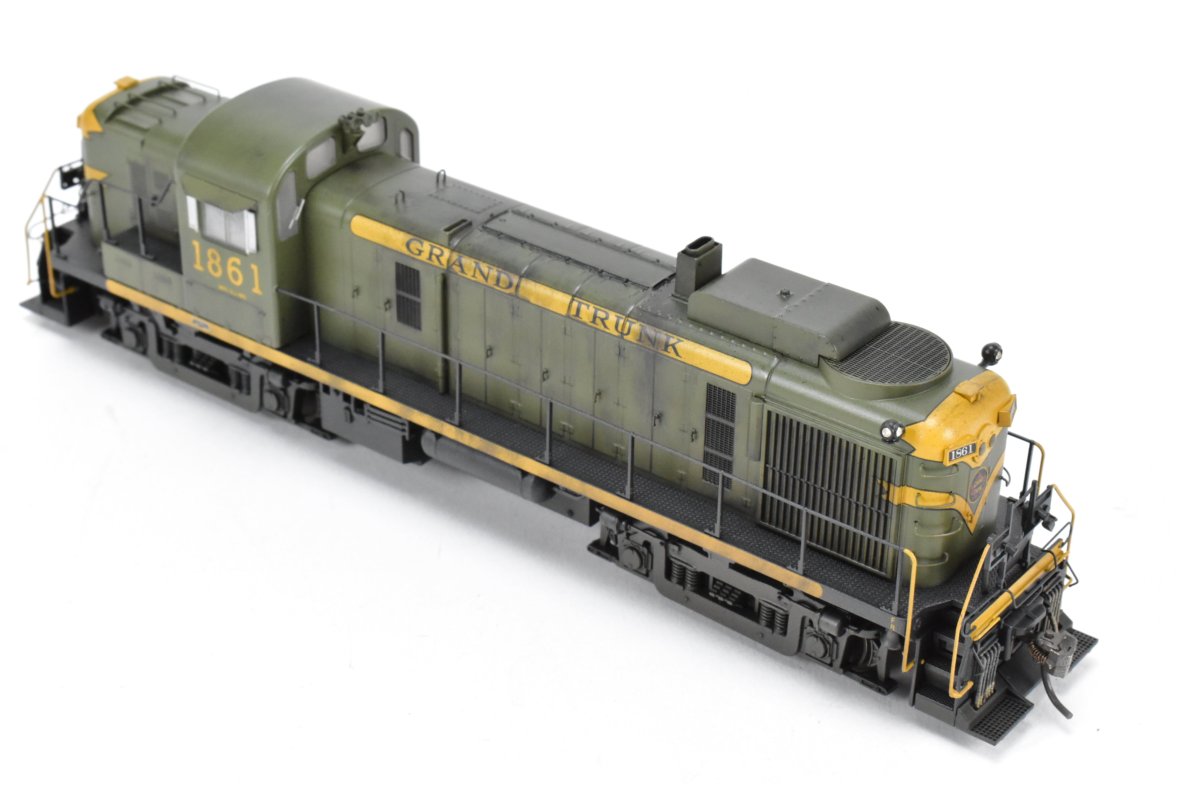 Bowser Executive Line GTW Grand Trunk Alco RS-3 Phase III, ESU DCC & Sound, #1861 Weathered