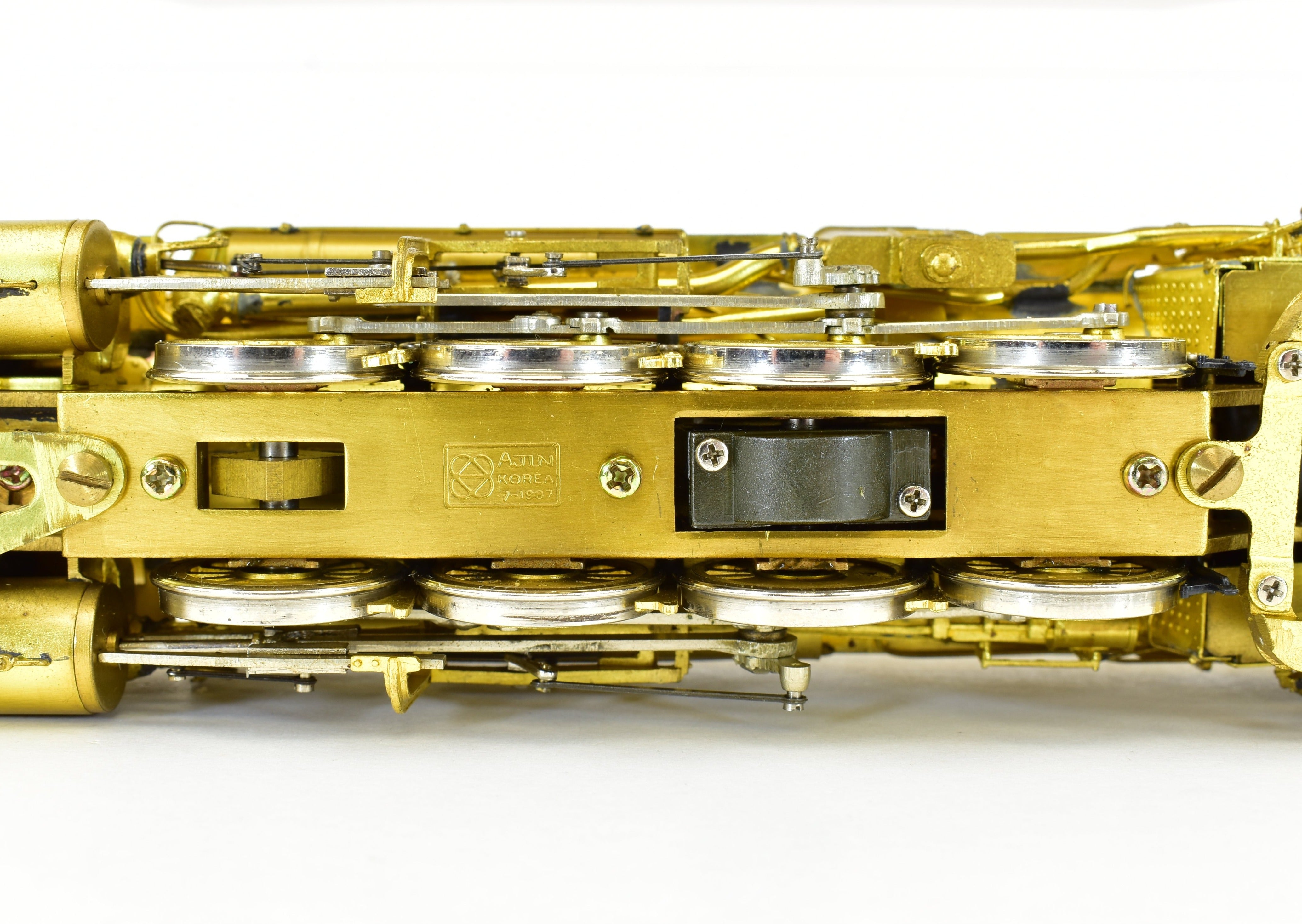 HO Scale Brass Model Train by Overland Models, Inc. - International-Great Northern/Missouri Pacific 2-8-4 Locomotive