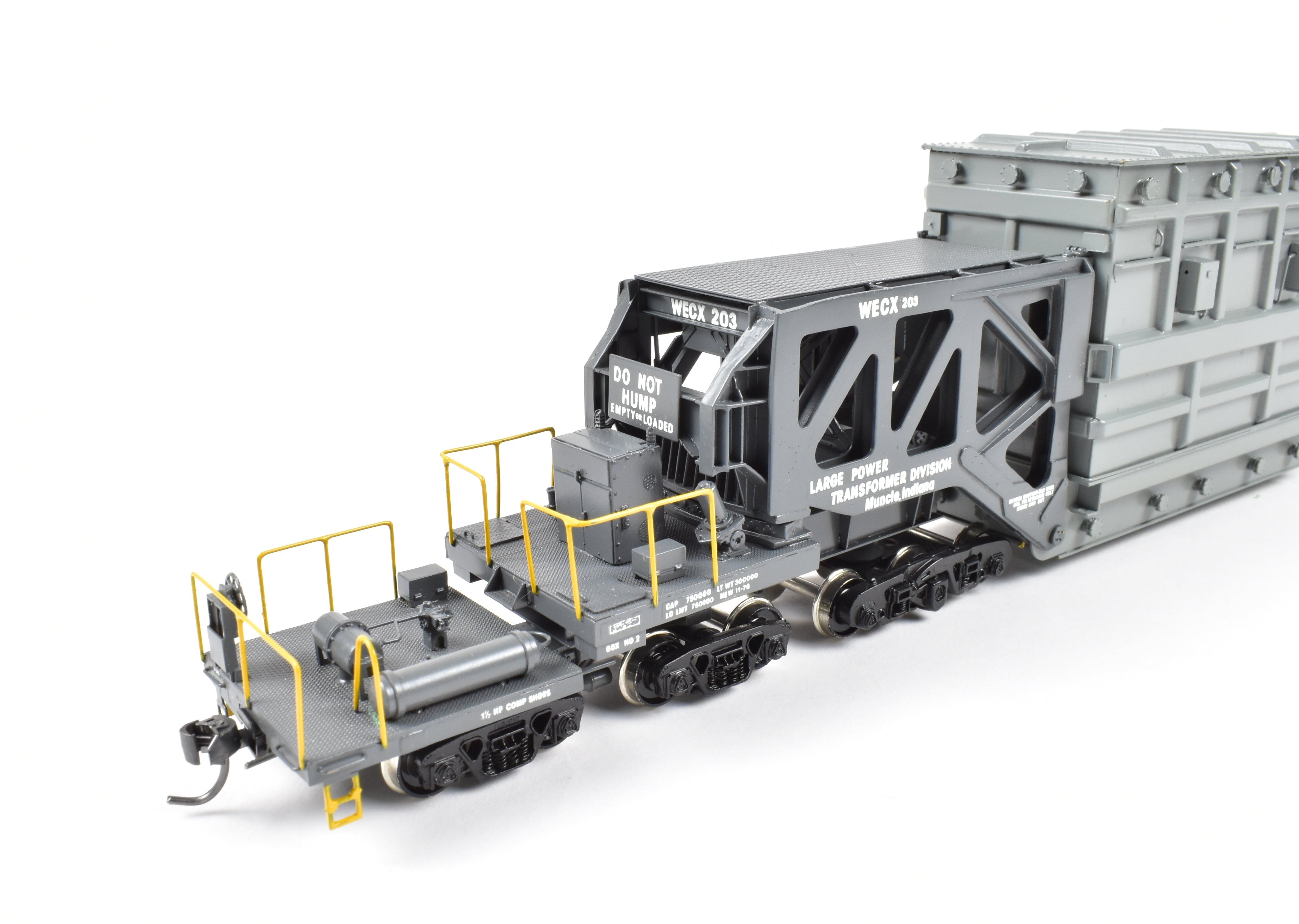 HO Scale Brass Consignment OMI - Overland Models, Inc. Schnabel Car with Removable Transformer Load in CP Westinghouse WECX 203 Livery for Model Railroading Enthusiasts