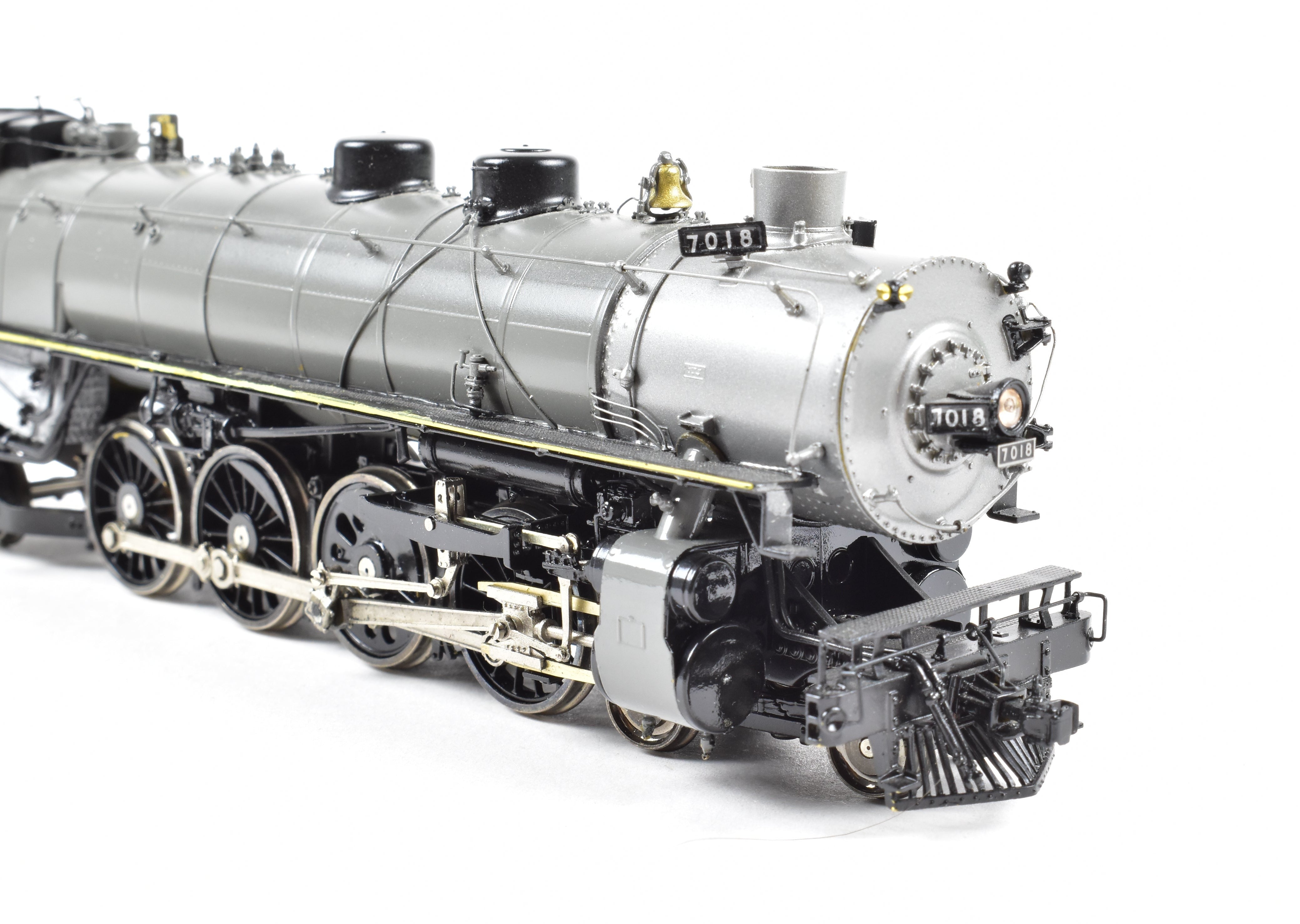 HO Scale Brass OMI UP 4-8-2 F/P TTG Model #7018 with Yellow Stripes
