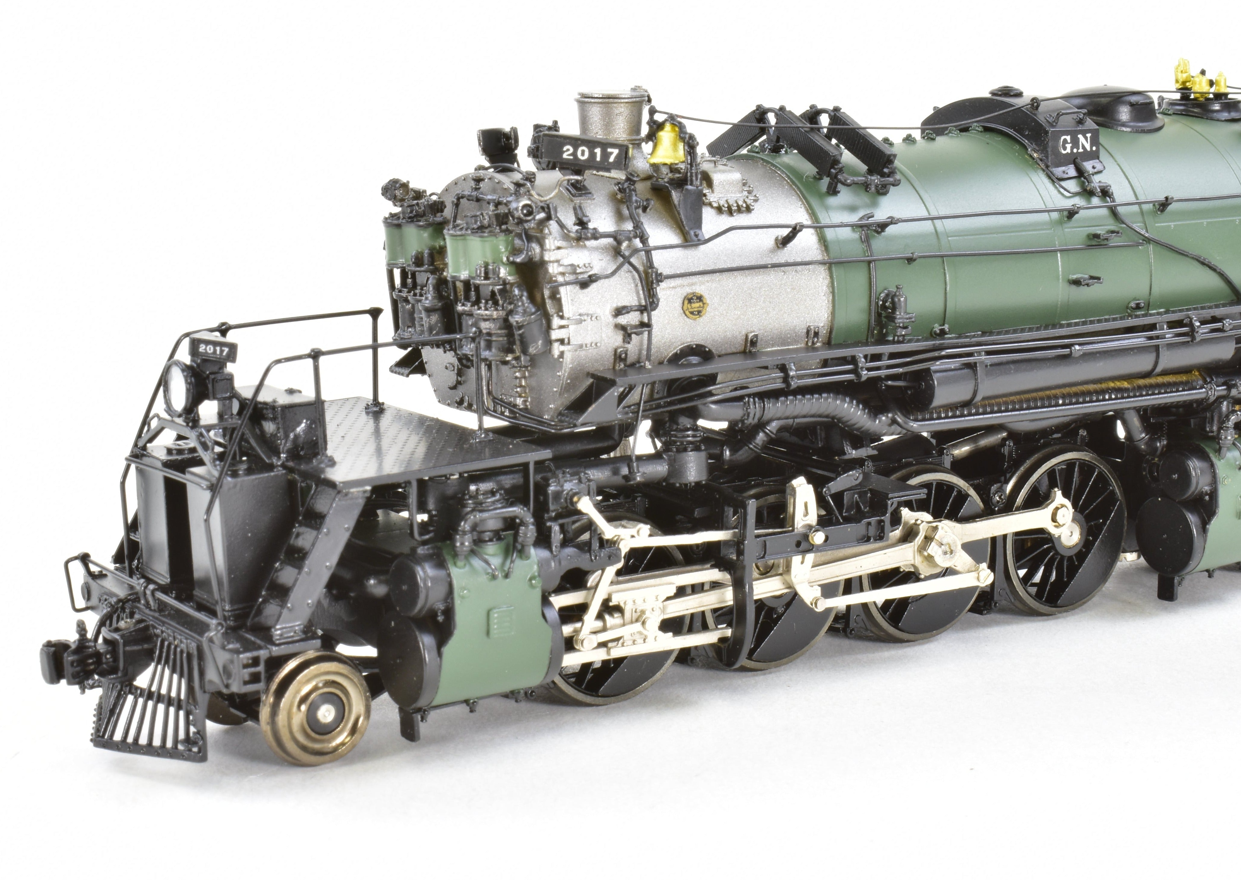 HO Scale Brass Model Train by Precision Scale Co. - Great Northern Class N - 3 2 - 8 - 8 - 0 FP in Glacier Park Scheme