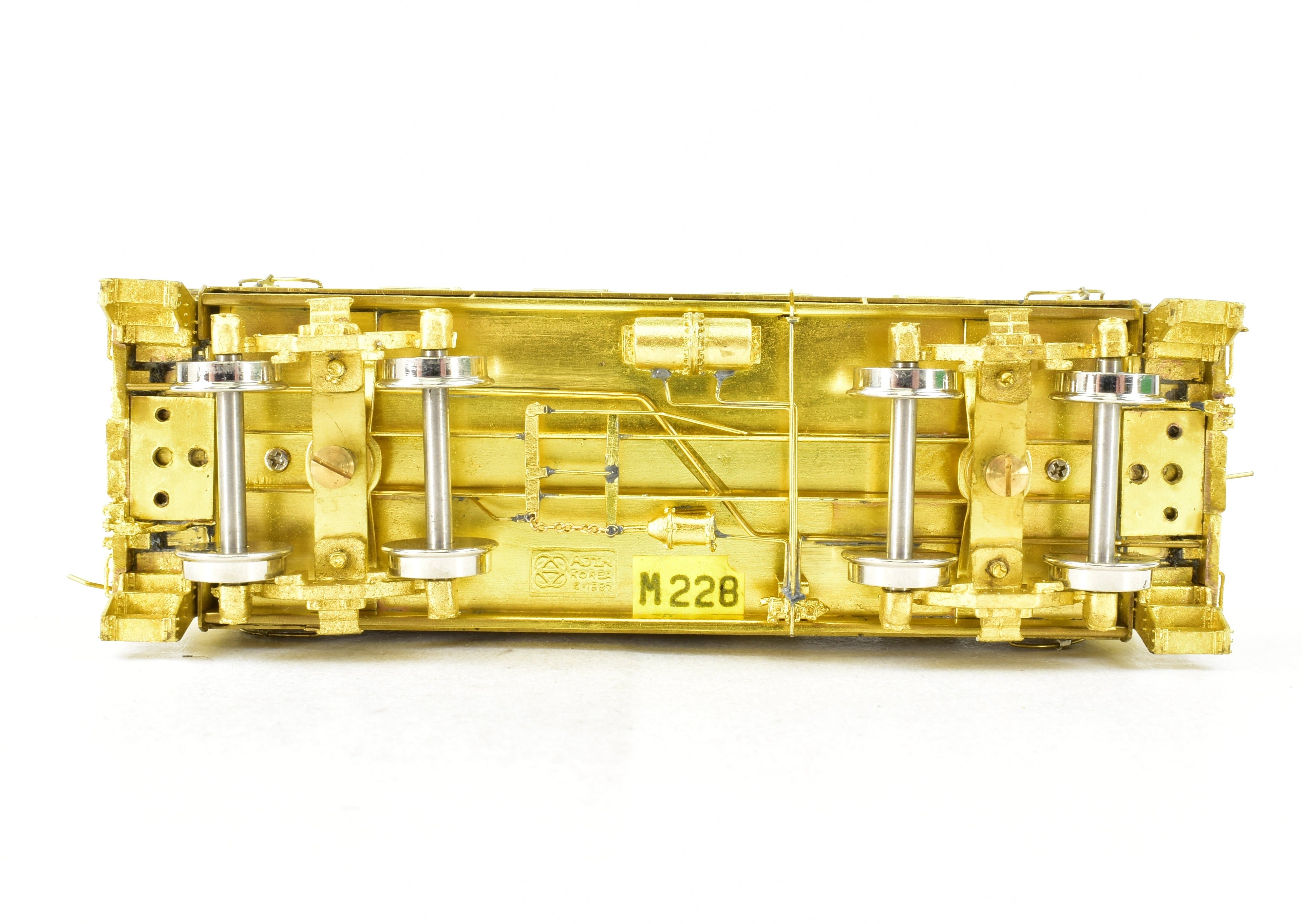 HO Brass OMI DL&W #861 - 910 Caboose by Overland Models, Inc.