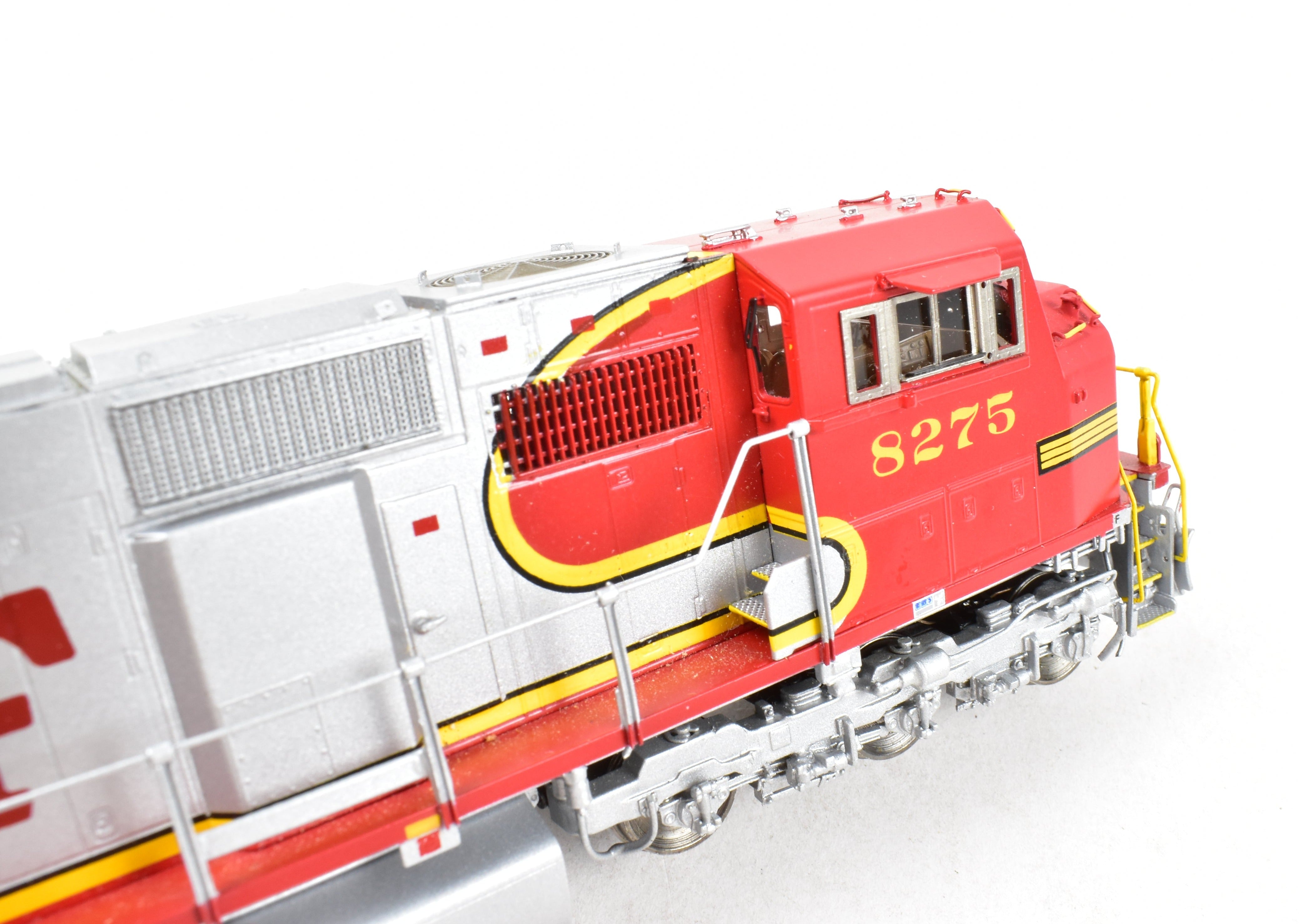 HO Scale Brass Model Train - Overland Models, Inc. BNSF - Burlington Northern Santa Fe EMD SD75M FP Locomotive #8275 REBOXX