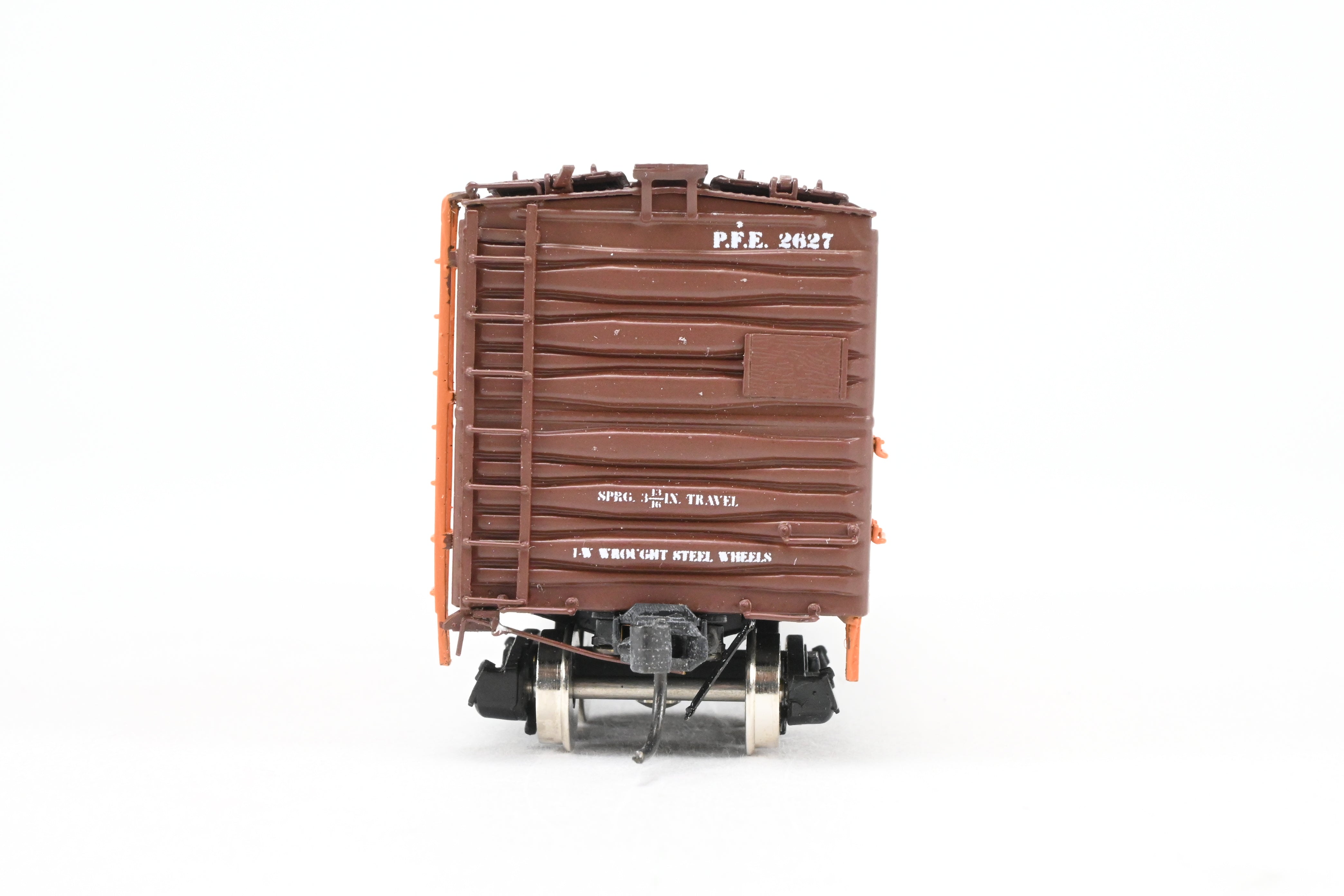 High - Quality HO Scale Brass CIL - Challenger Imports PFE - Pacific Fruit Express R - 40 - 25 Refrigerator Car Model, FP #2627