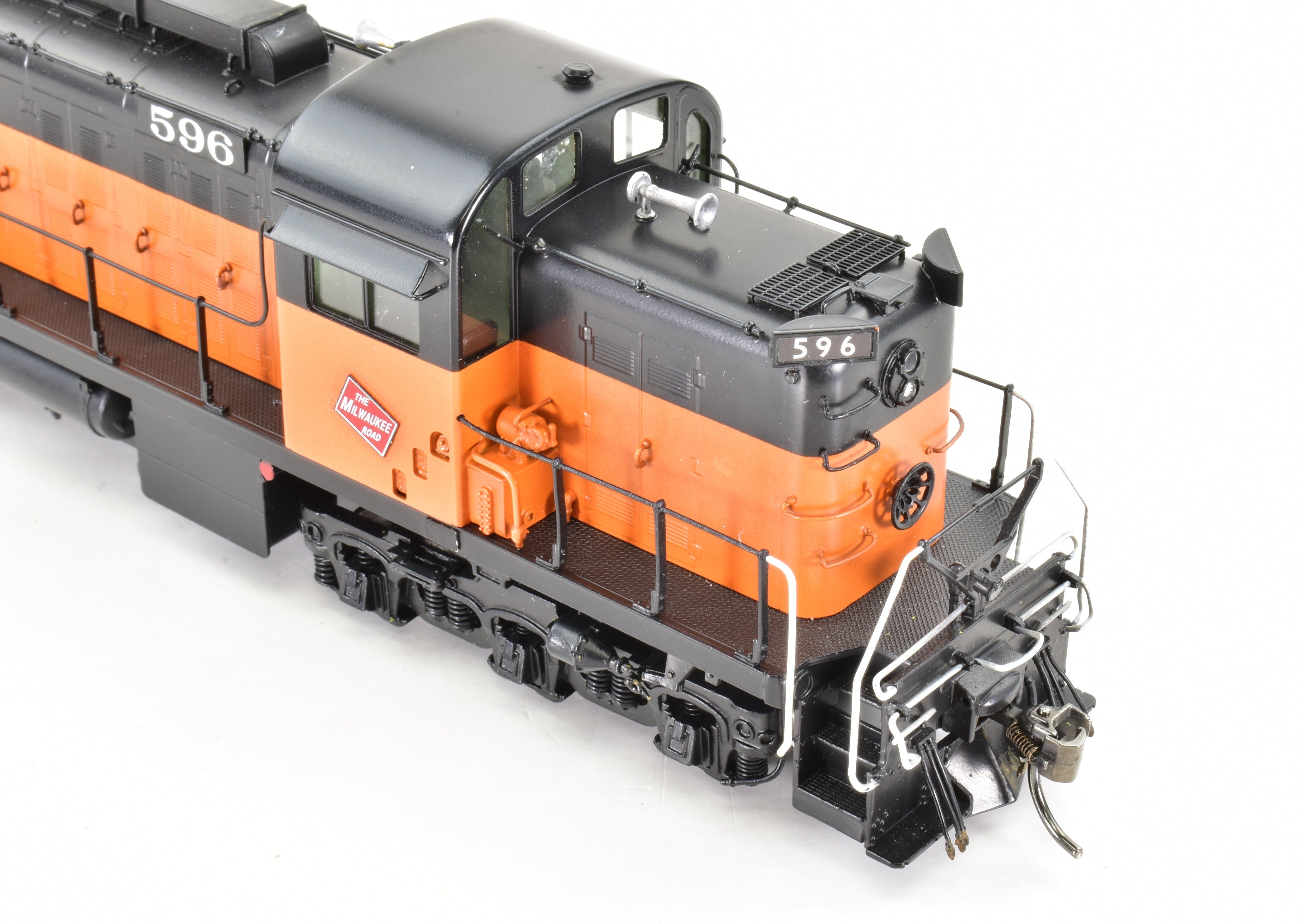 HO Scale Brass Alco RSC-2 DCC & Sound Model - Milwaukee Road Factory Painted
