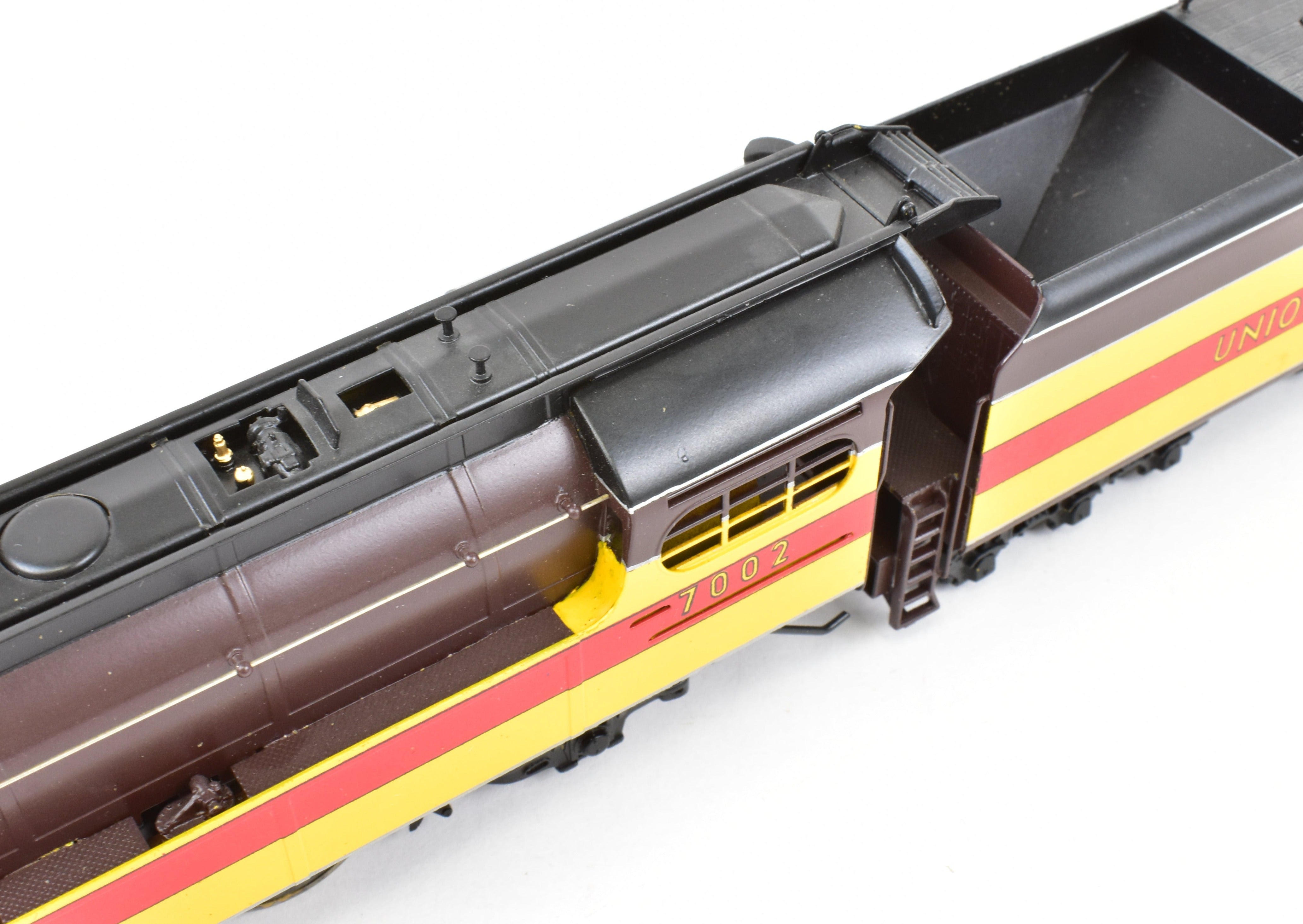 High - Quality HO Scale Brass Balboa Union Pacific 4 - 8 - 2 Steam Locomotive Model #7002 with Factory Painting