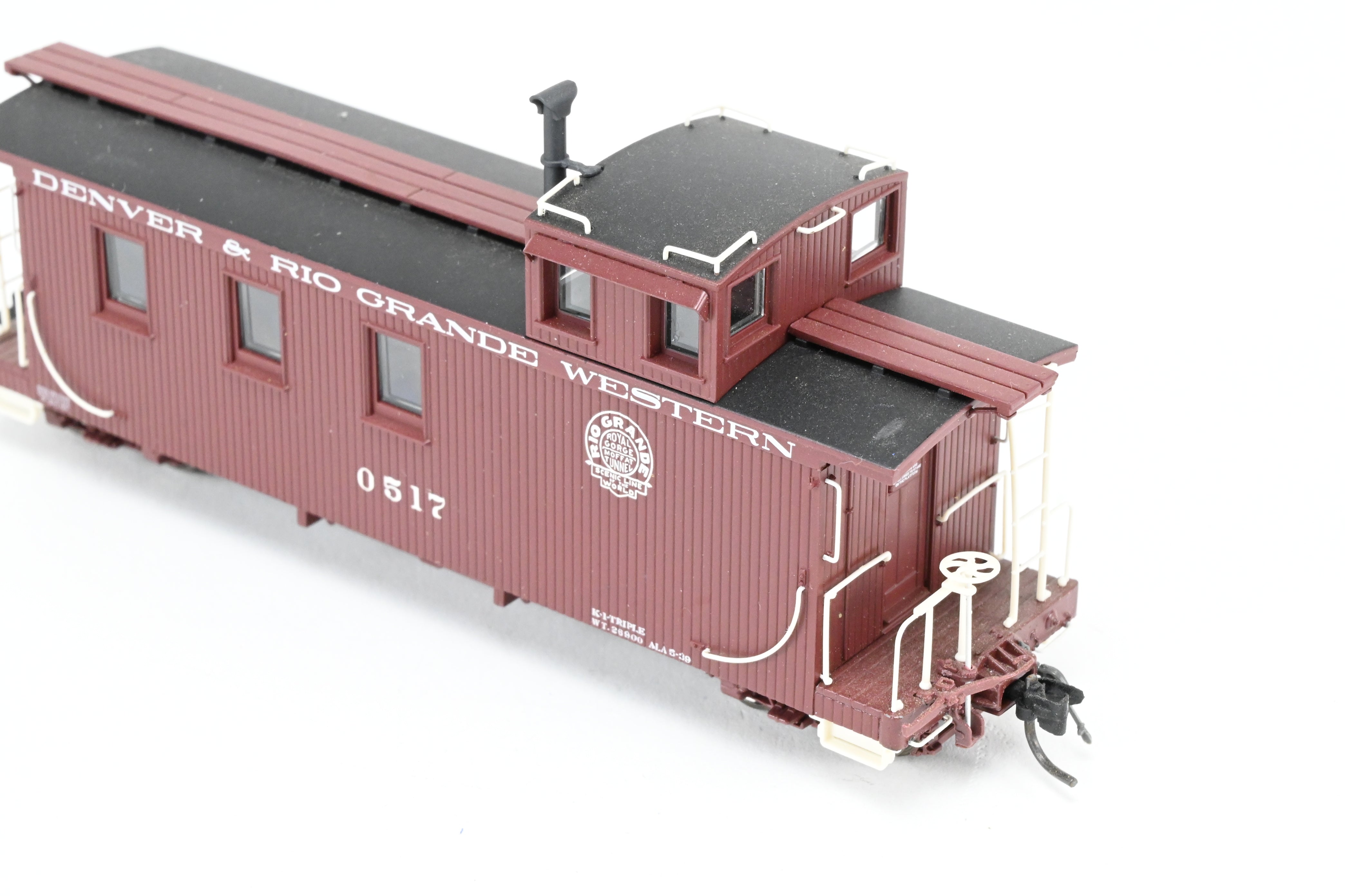HOn3 Blackstone Models D&RGW - Denver & Rio Grande Western Brown Long Caboose with Moffat Tunnel Herald No. 0517