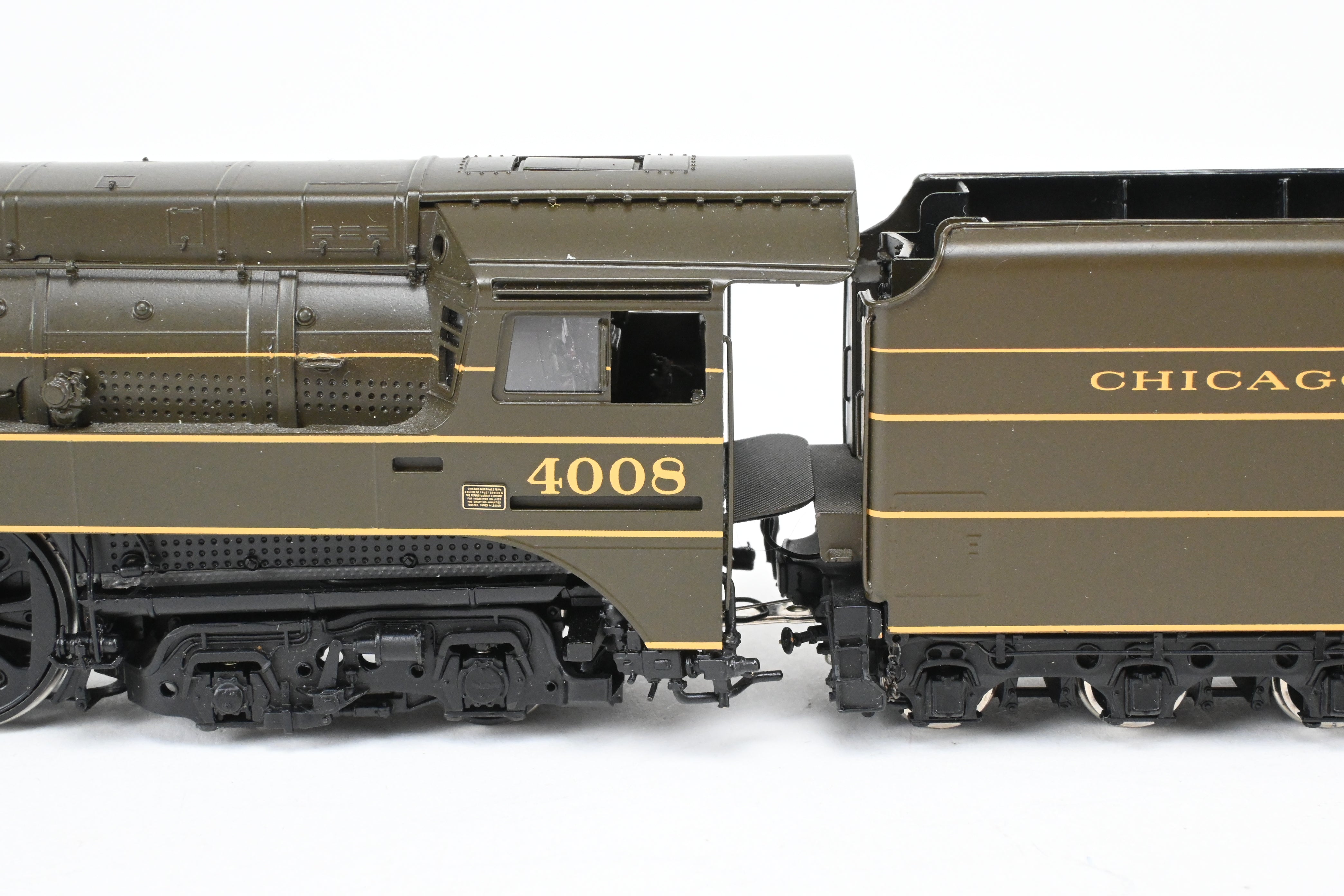 HO Brass Challenger Imports C&NW E-4 Streamlined 4-6-4 Coal Locomotive #4008