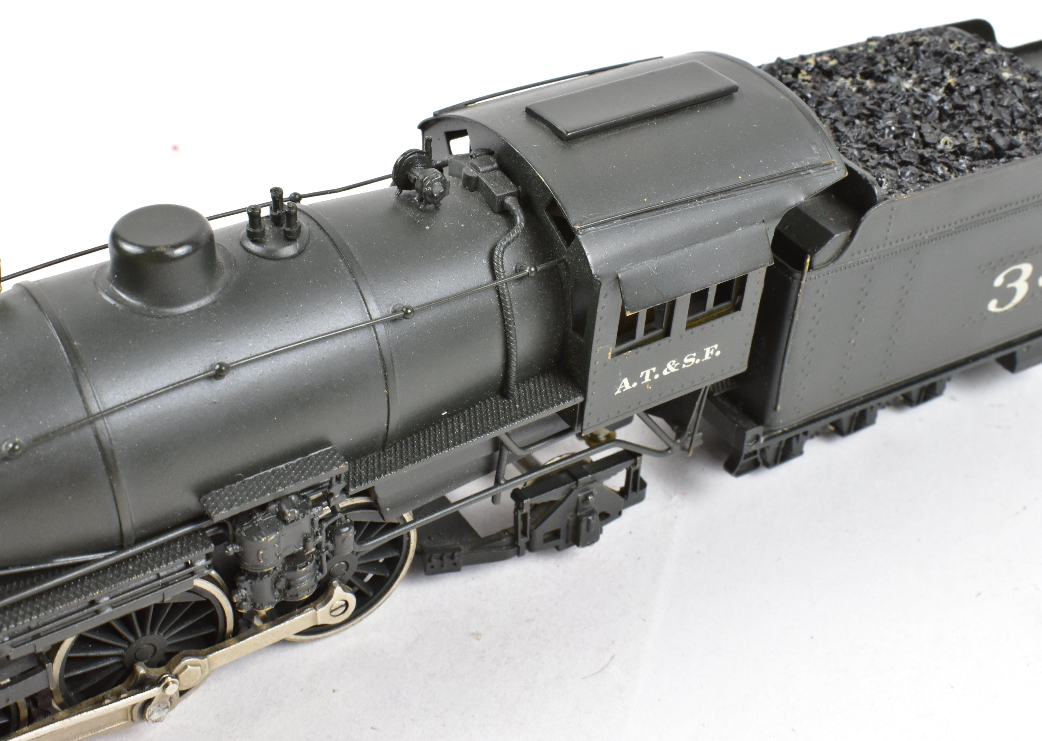 HO Scale Brass Model Train - Associated Hobby Manufacturers (AHM) HCB AT&SF - Santa Fe 3400 Class 4-6-2 Custom Painted Steam Locomotive