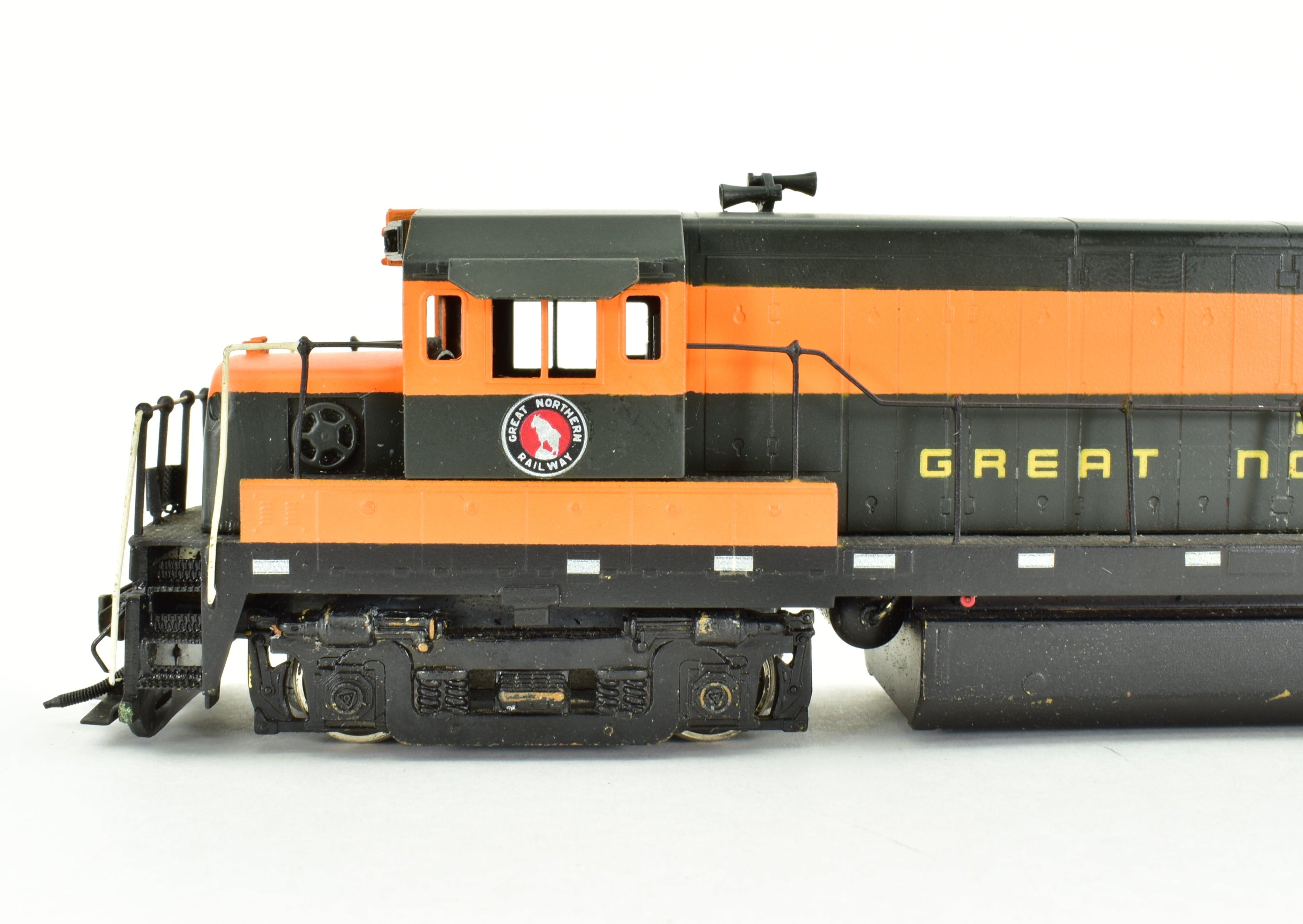 HO Scale Brass ALCO Models Great Northern General Electric U - 25b Diesel Locomotive Model for Collectors and Enthusiasts