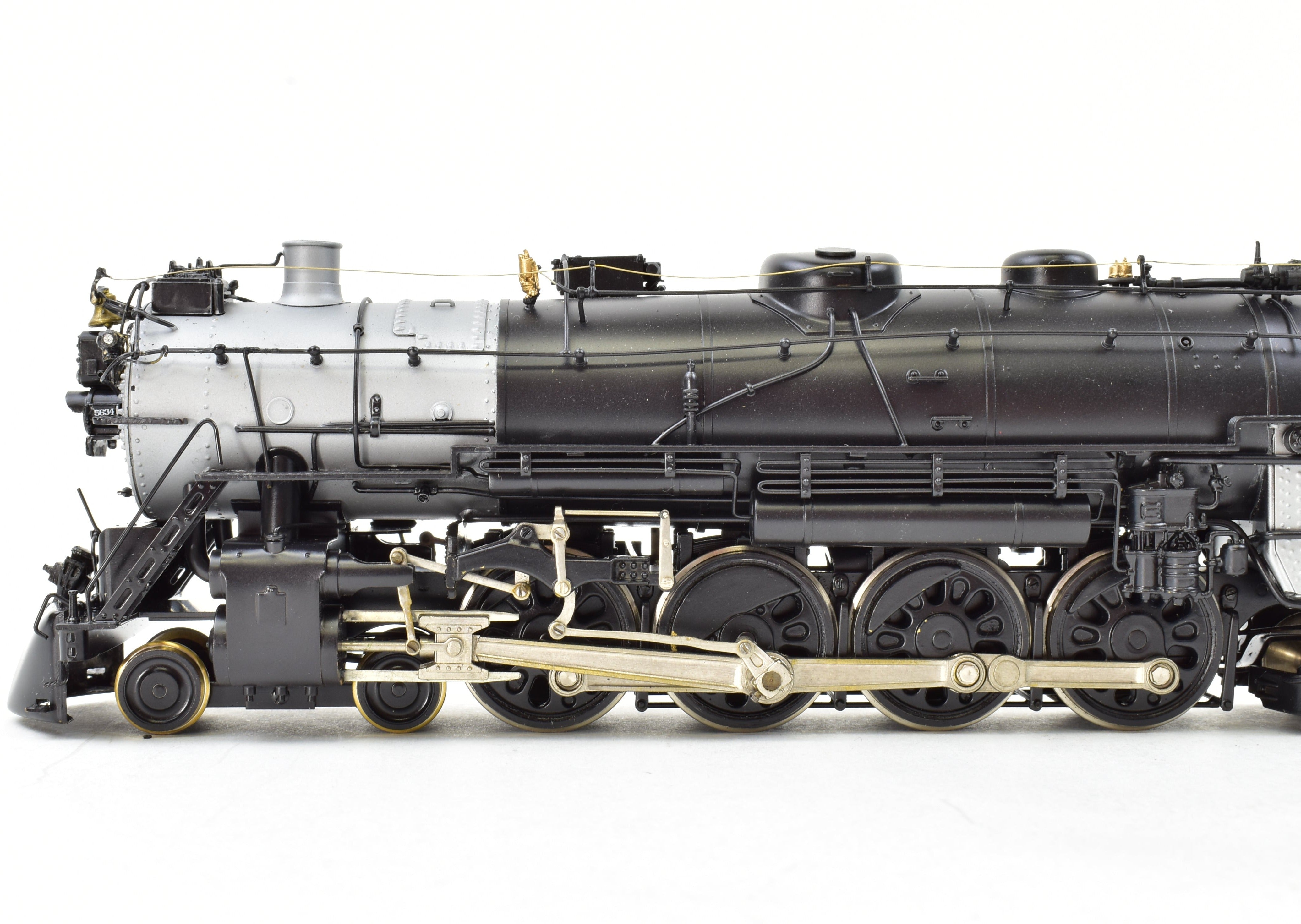 HO Scale Brass Pacific Fast Mail Model - Toby CB&Q Burlington Route 4-8-4 Class O-5a Crown Model Professionally Painted No. 5634