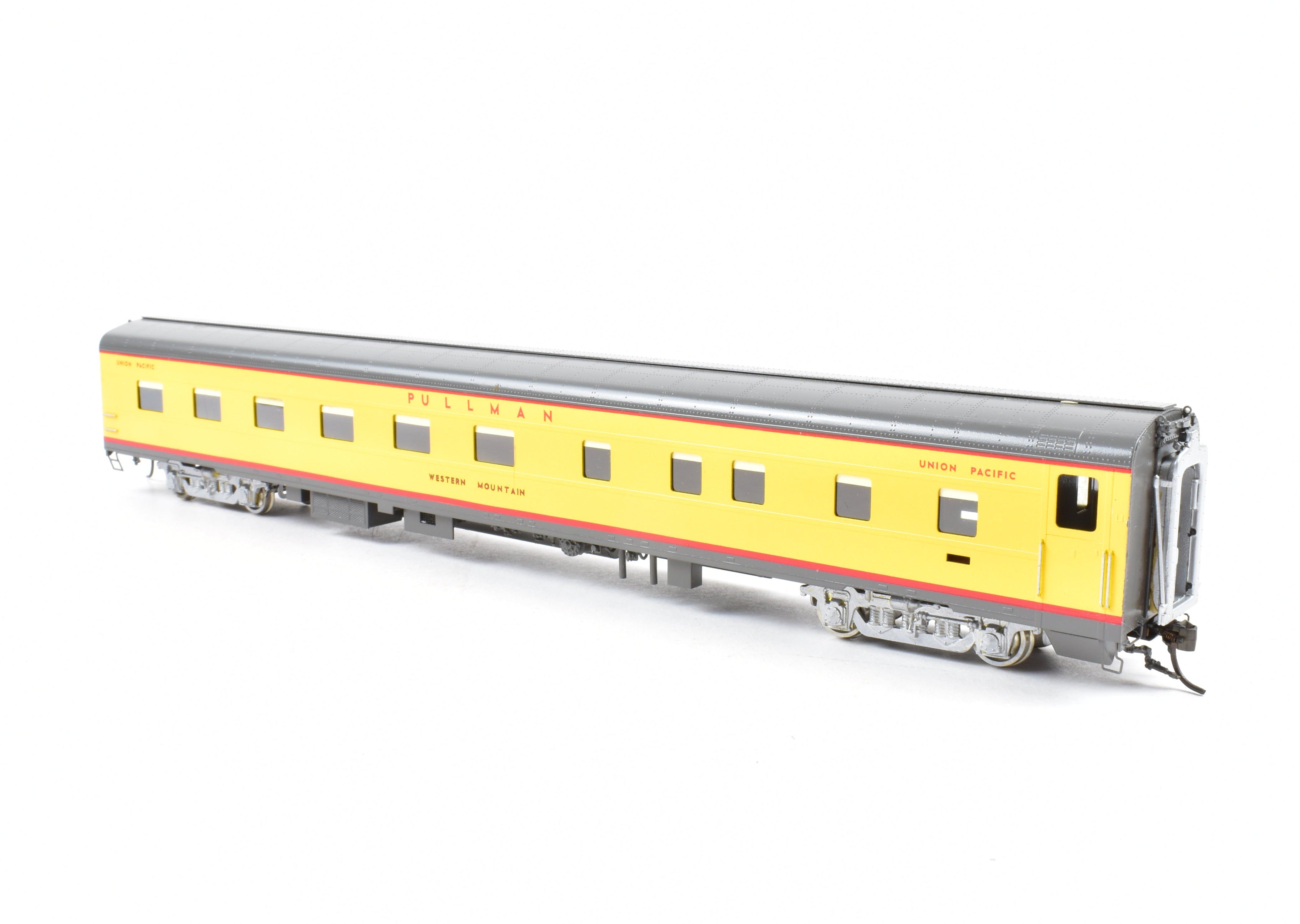 High - Quality HO Scale Brass Cascade Models C&NW - Chicago & North Western 12 RMT/4DBR Western Series Sleeper Car for Model Trains, CP Version