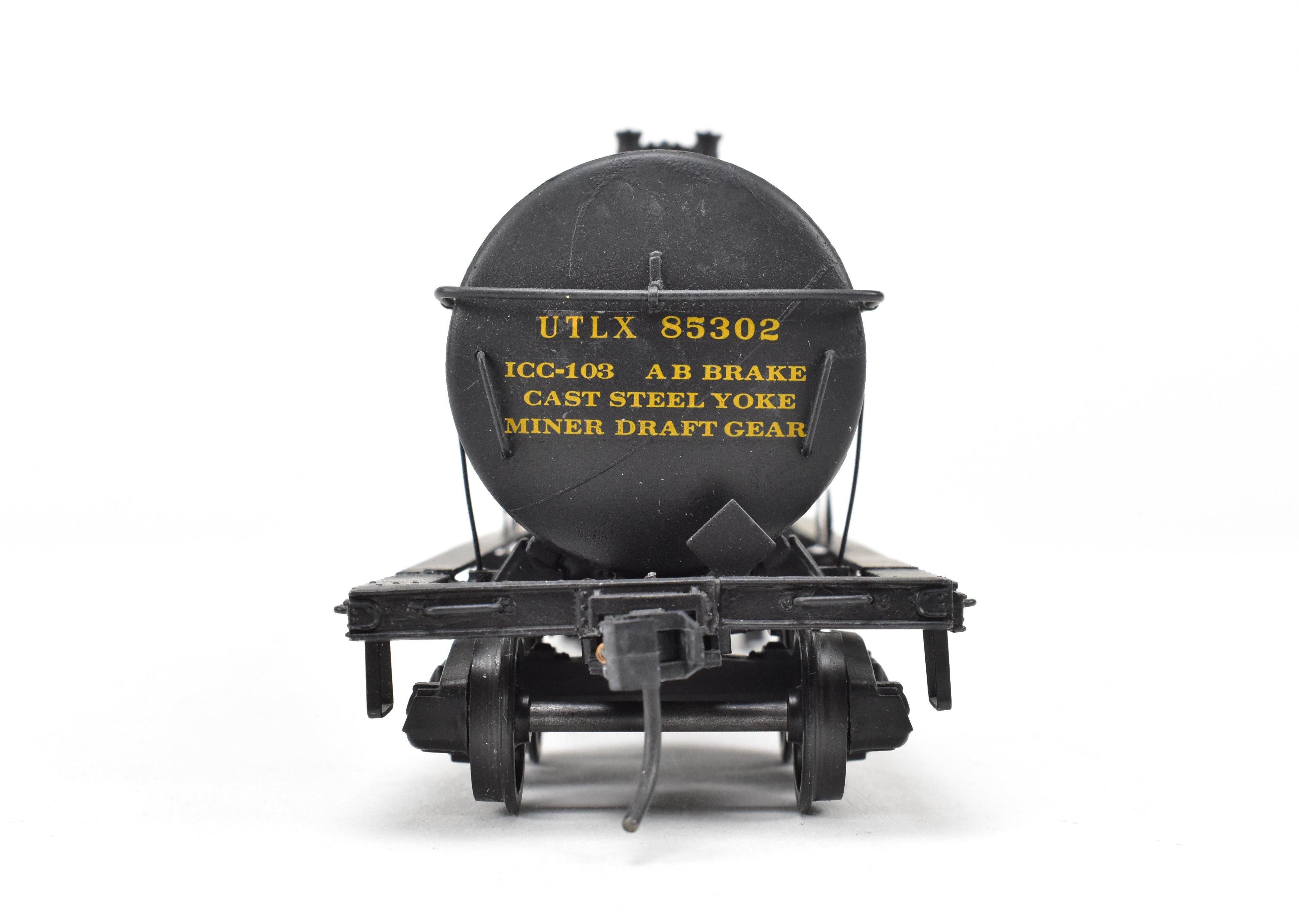O Scale Custom-Painted Brass Single-Dome Tank Car for Skelly Oil Co.