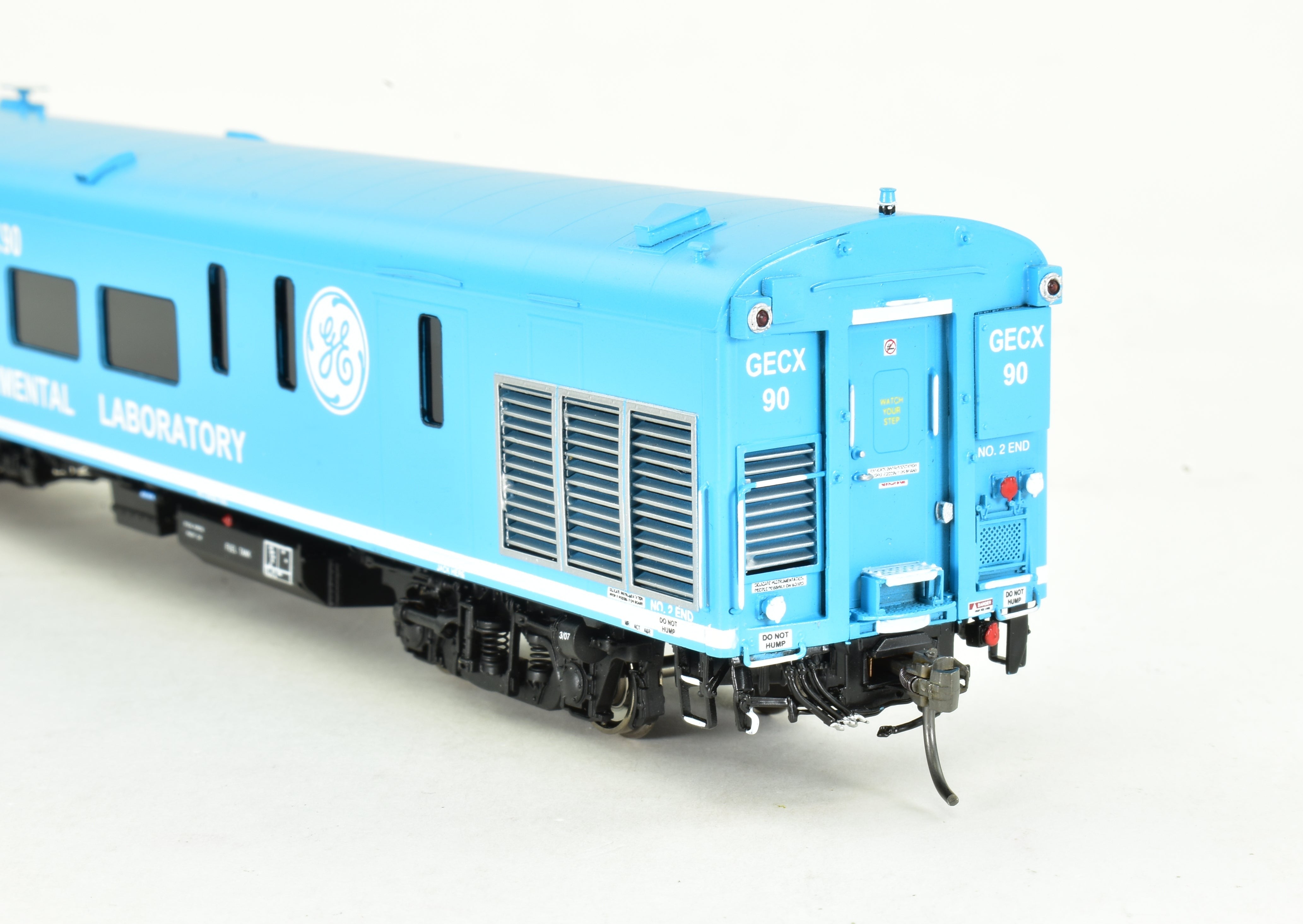 HO Scale Brass Model Train Set - Overland Models Inc. GE Demo, General Electric Demonstrator GE Evolution and Test Car Set with Factory Paint